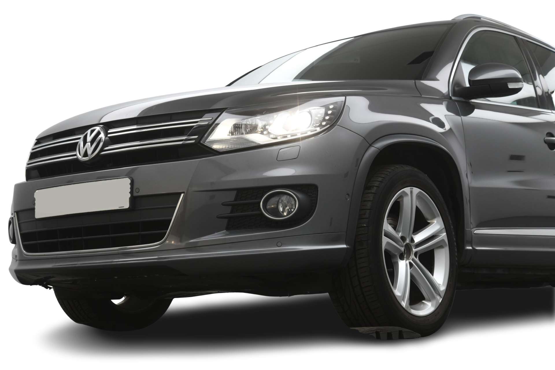 2015 Volkswagen TIGUAN 2.0 Tiguan R-Line TDI BlueMotion Technology 4Motion 4WD 5dr - vehicle photo 2 for sale on PureCar