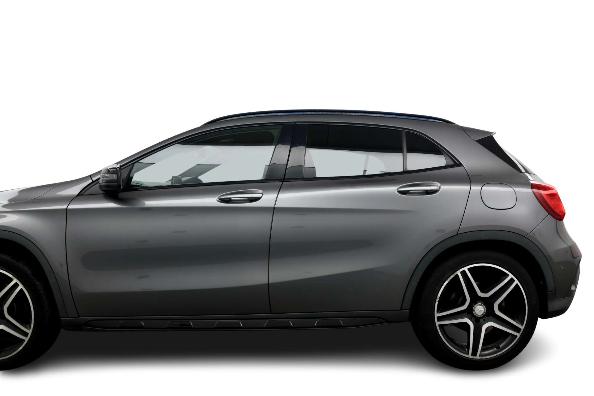 2016 MERCEDES GLA 2.1 GLA 220 D 4Matic AMG Line Premium Auto 4WD 5dr - vehicle photo 5 for sale on PureCar