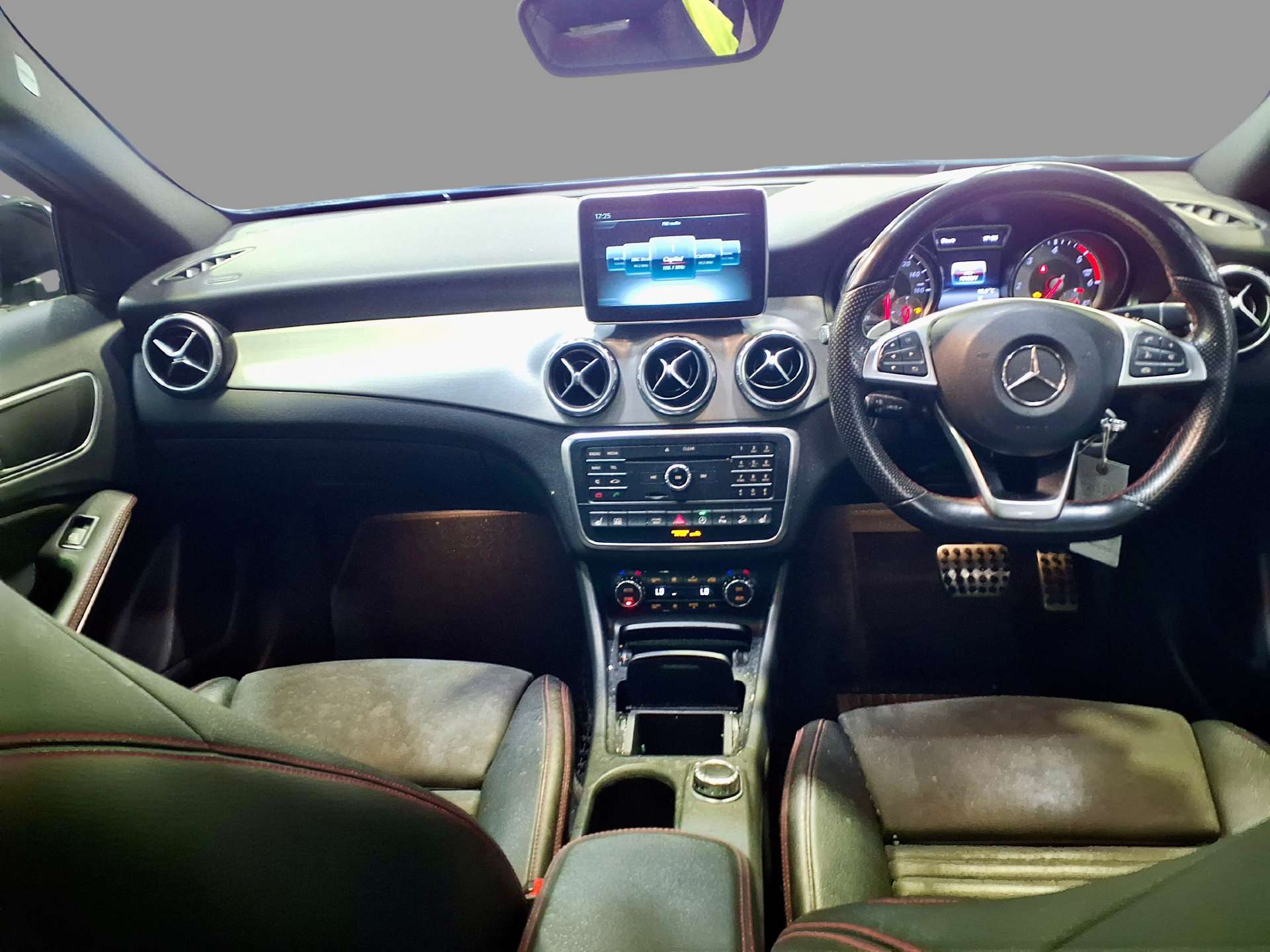 2016 MERCEDES GLA 2.1 GLA 220 D 4Matic AMG Line Premium Auto 4WD 5dr - vehicle photo 22 for sale on PureCar