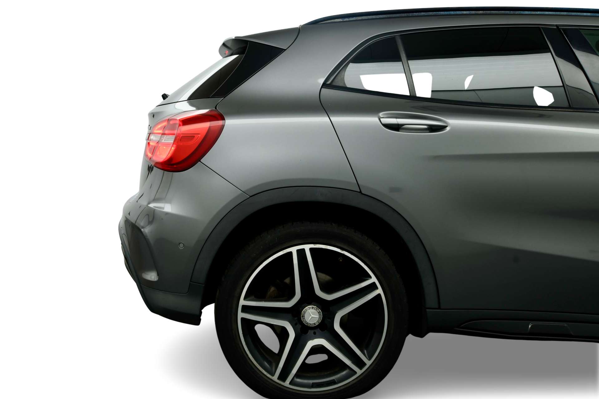 2016 MERCEDES GLA 2.1 GLA 220 D 4Matic AMG Line Premium Auto 4WD 5dr - vehicle photo 26 for sale on PureCar