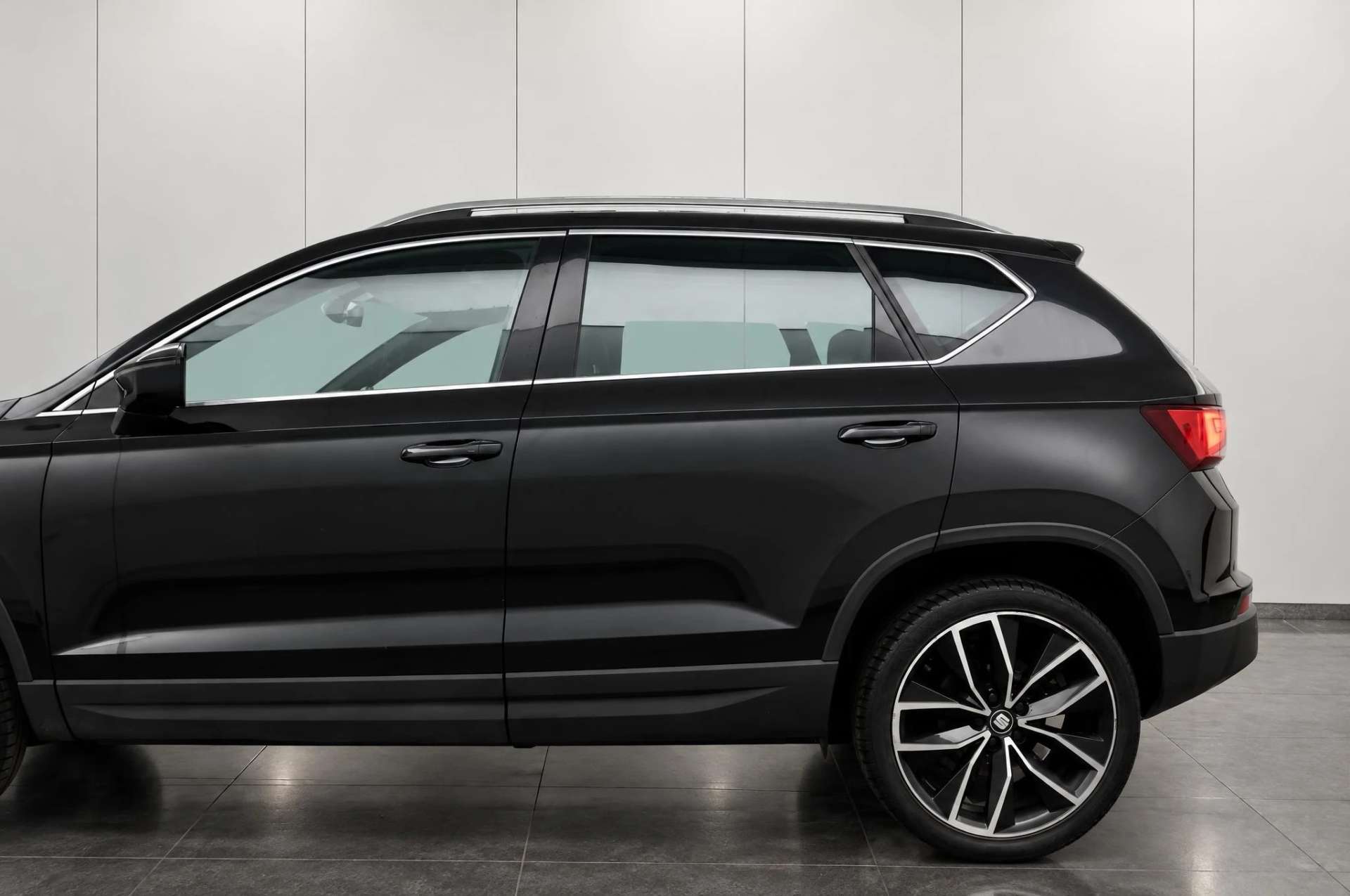 2018 SEAT ATECA 1.4 Ateca Xcellence EcoTSI 5dr - vehicle photo 5 for sale on PureCar