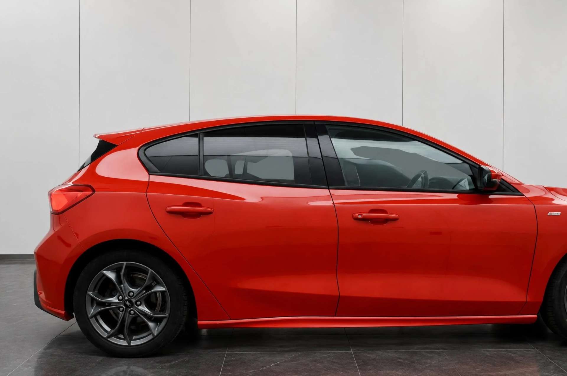 2020 Ford FOCUS 1.0 Focus ST-Line 5dr - vehicle photo 14 for sale on PureCar