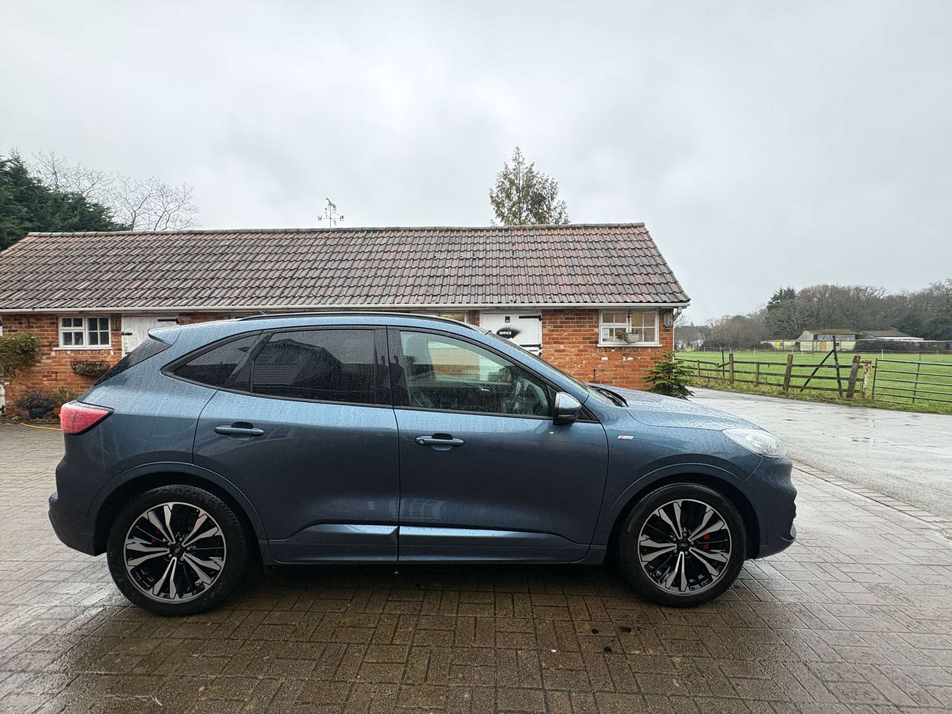 FORD KUGA 2.0 Kuga ST-Line X EcoBlue MHEV
 5dr #30