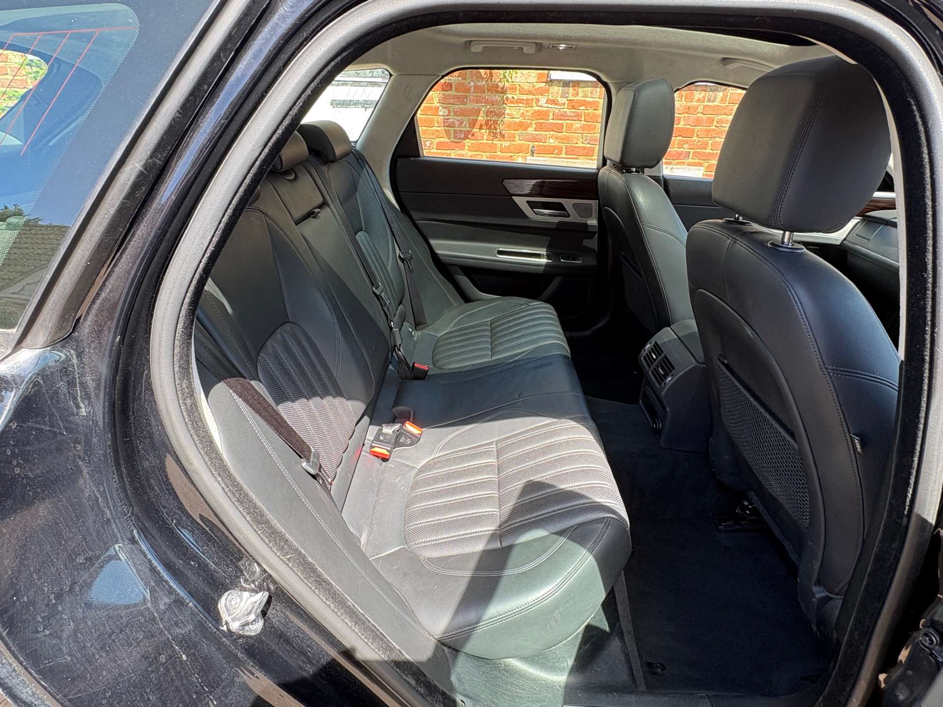 JAGUAR XF 2.0 XF Portfolio Auto 5dr #13
