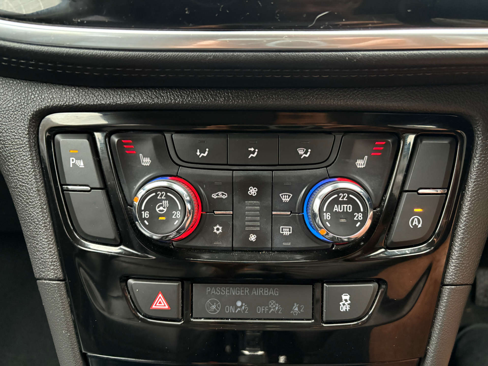 VAUXHALL MOKKA X 1.4 Mokka X Elite T S/S 5dr #32