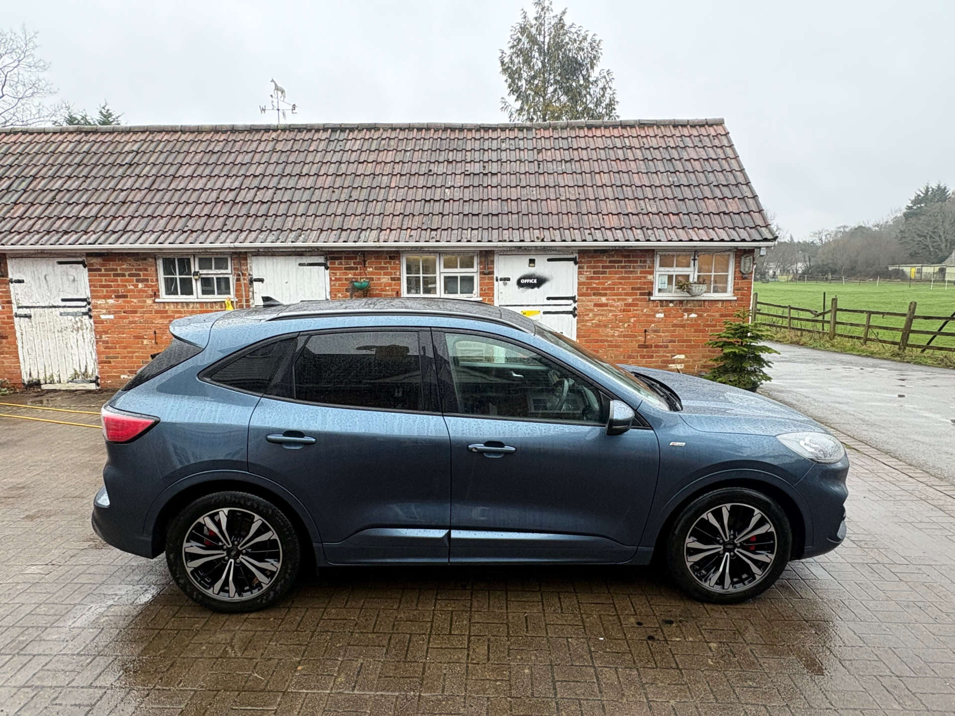 FORD KUGA 2.0 Kuga ST-Line X EcoBlue MHEV
 5dr #45