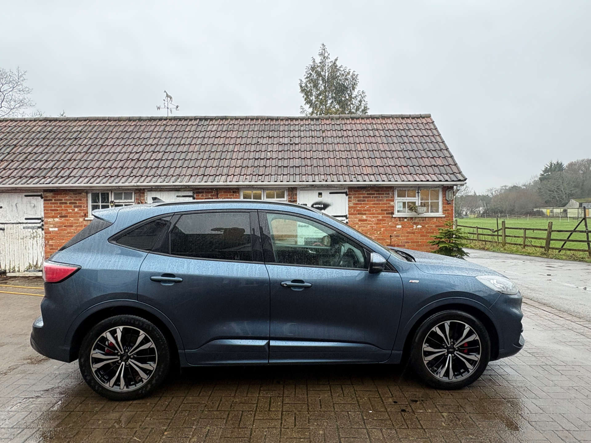 FORD KUGA 2.0 Kuga ST-Line X EcoBlue MHEV
 5dr #46