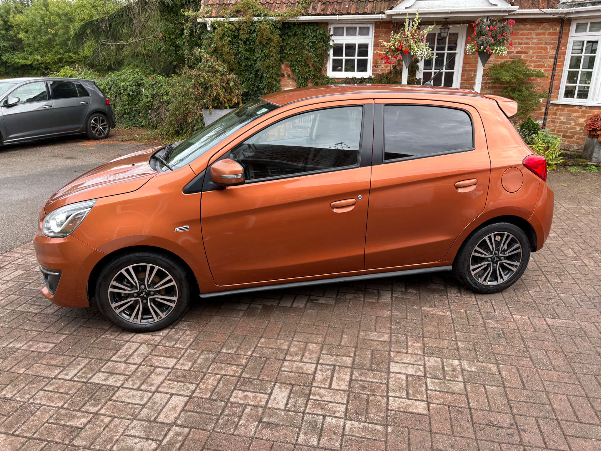 MITSUBISHI MIRAGE 1.2 Mirage Juro CVT 5dr #3