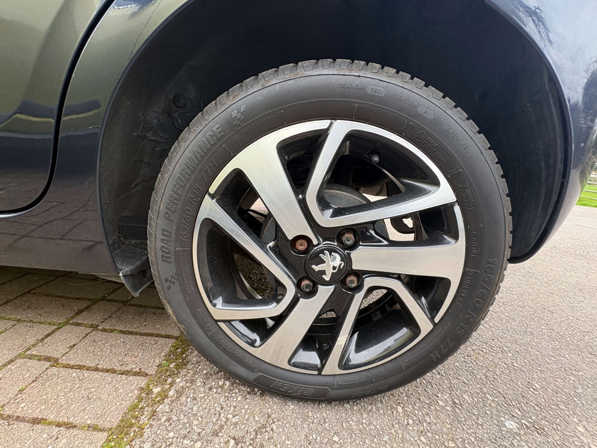 PEUGEOT 108 1.2 108 Allure 5dr #5