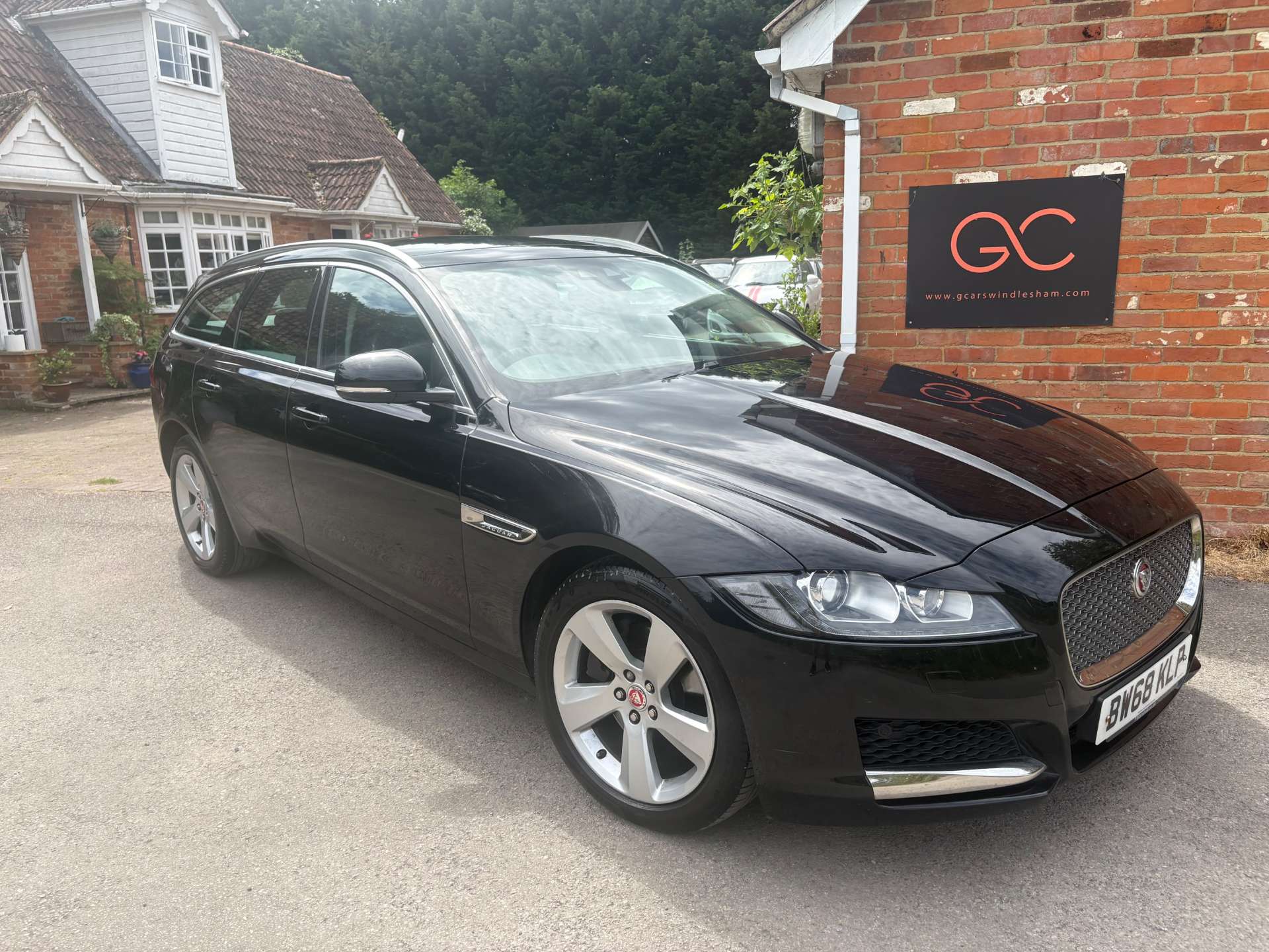 JAGUAR XF 2.0 XF Portfolio Auto 5dr #9