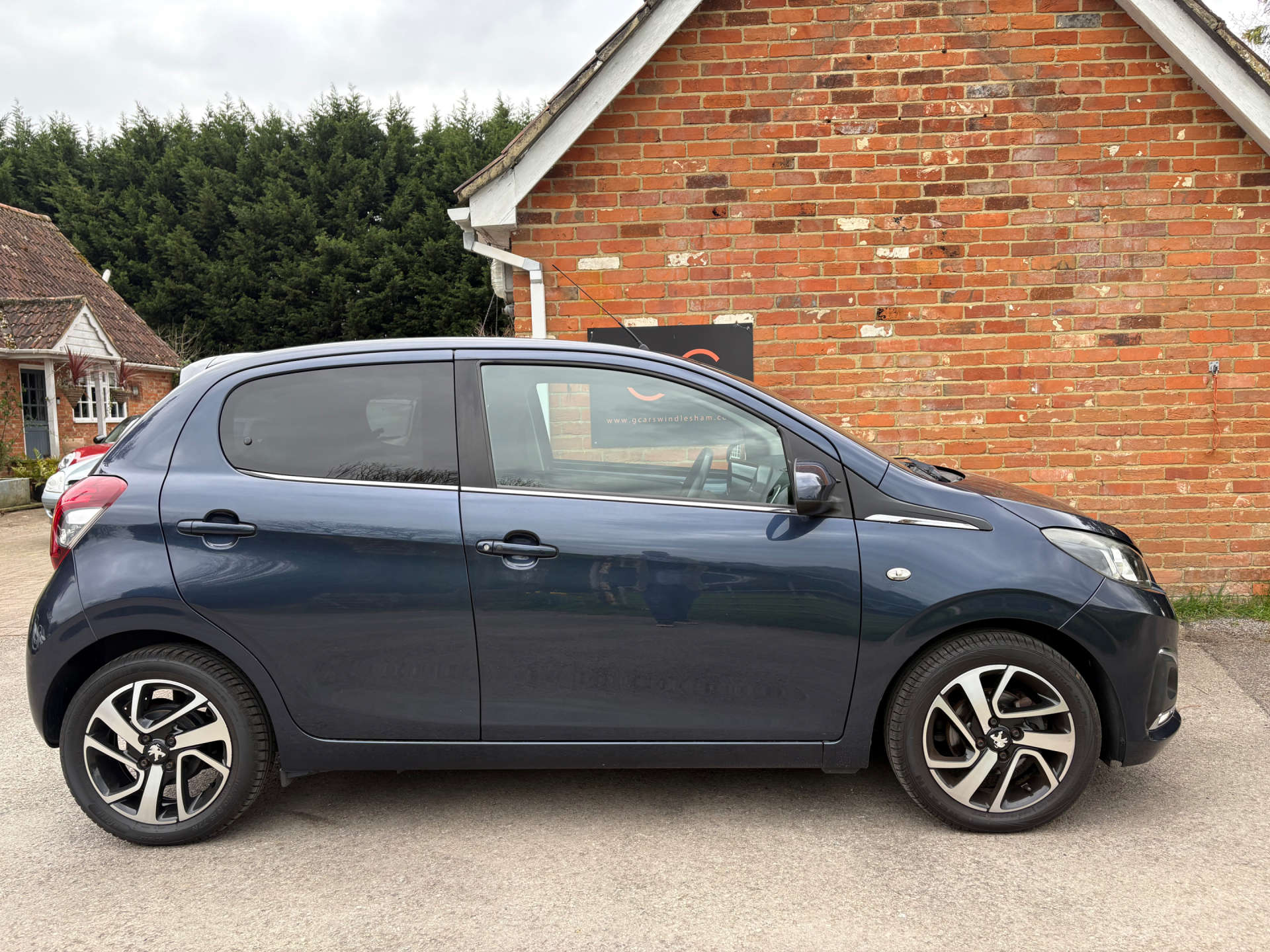 PEUGEOT 108 1.2 108 Allure 5dr #22