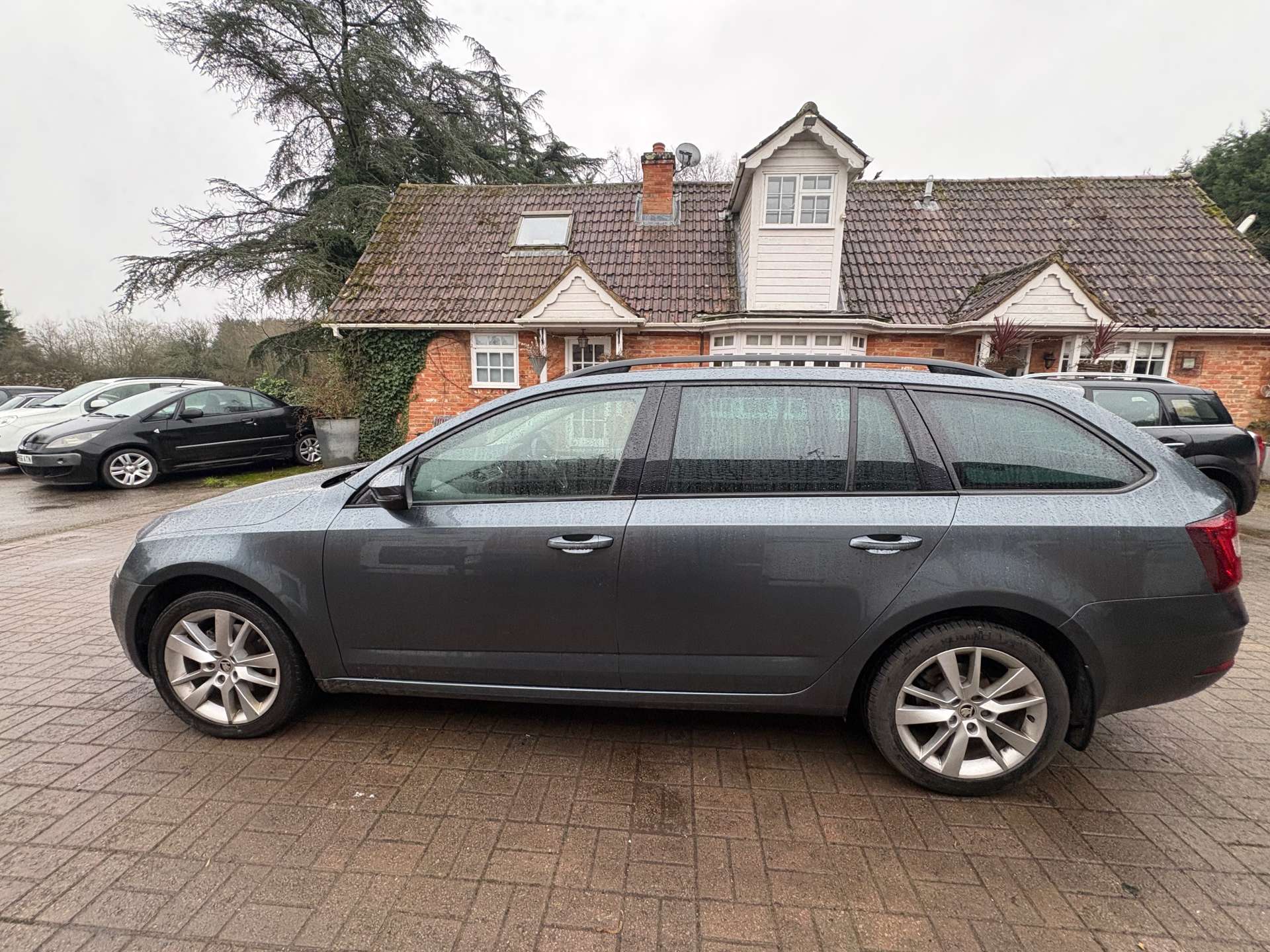 SKODA OCTAVIA 2.0 Octavia SE L TDI Semi-Auto 5dr #8