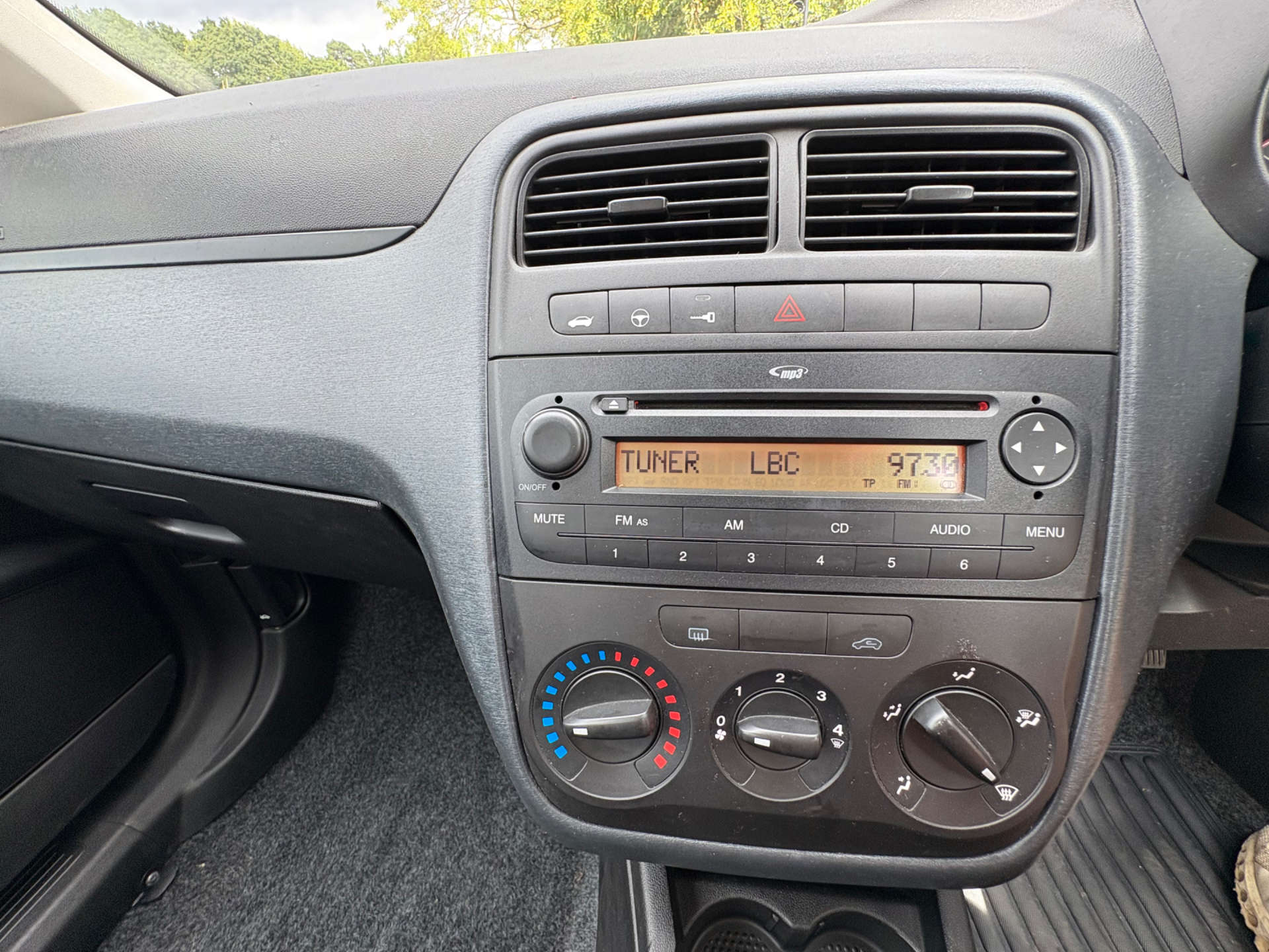 FIAT GRANDE PUNTO 1.4 Grande Punto Sound 5dr #12