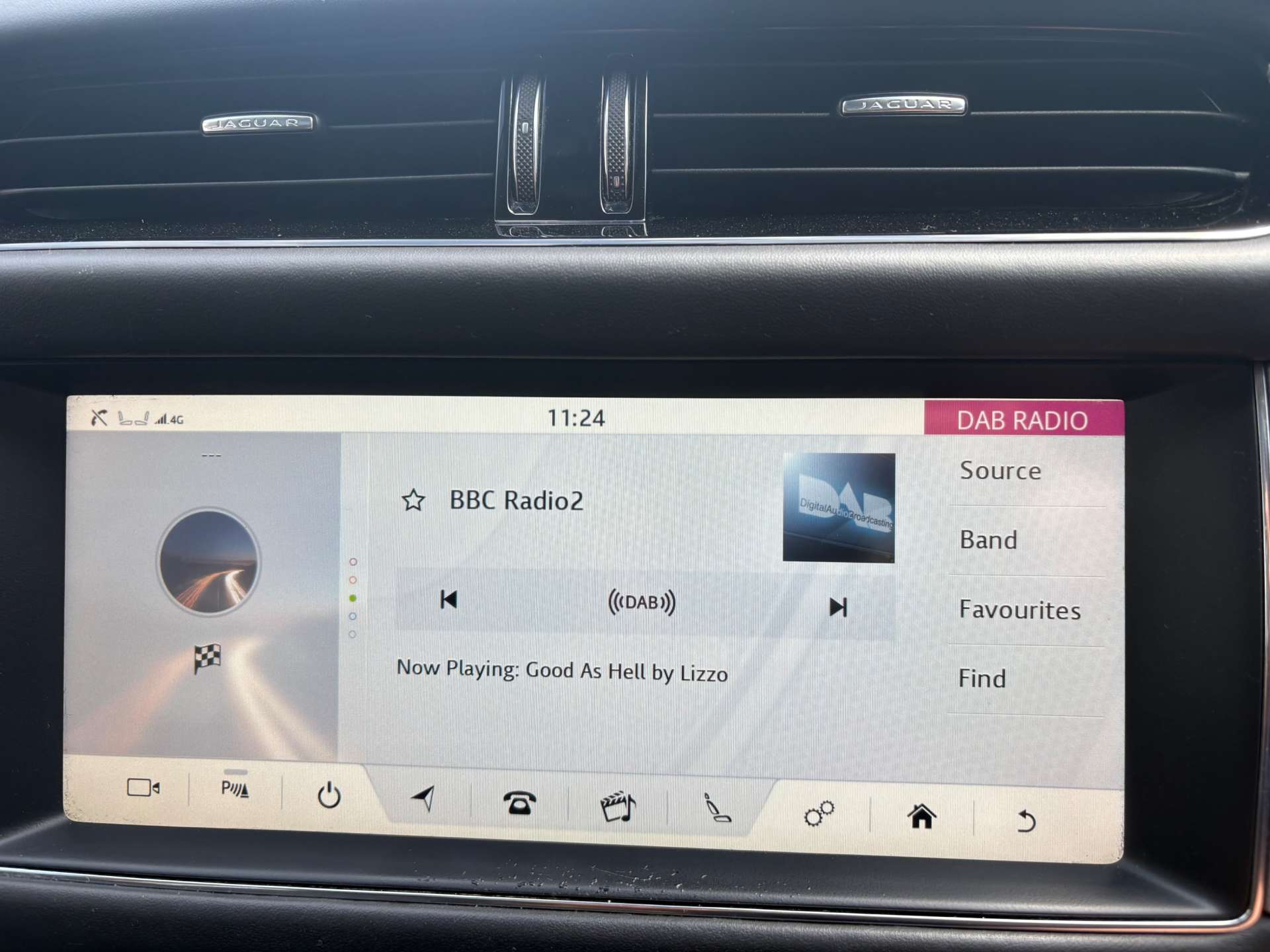 JAGUAR XF 2.0 XF Portfolio Auto 5dr #28