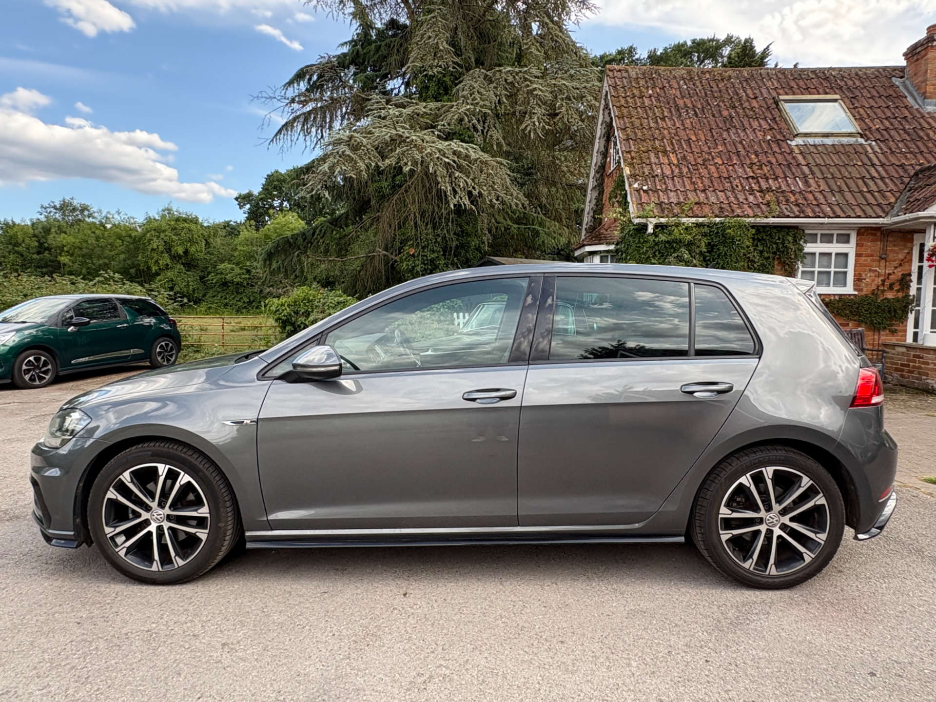 VOLKSWAGEN GOLF 1.5 Golf R-Line TSi Evo Semi-Auto 5dr #44
