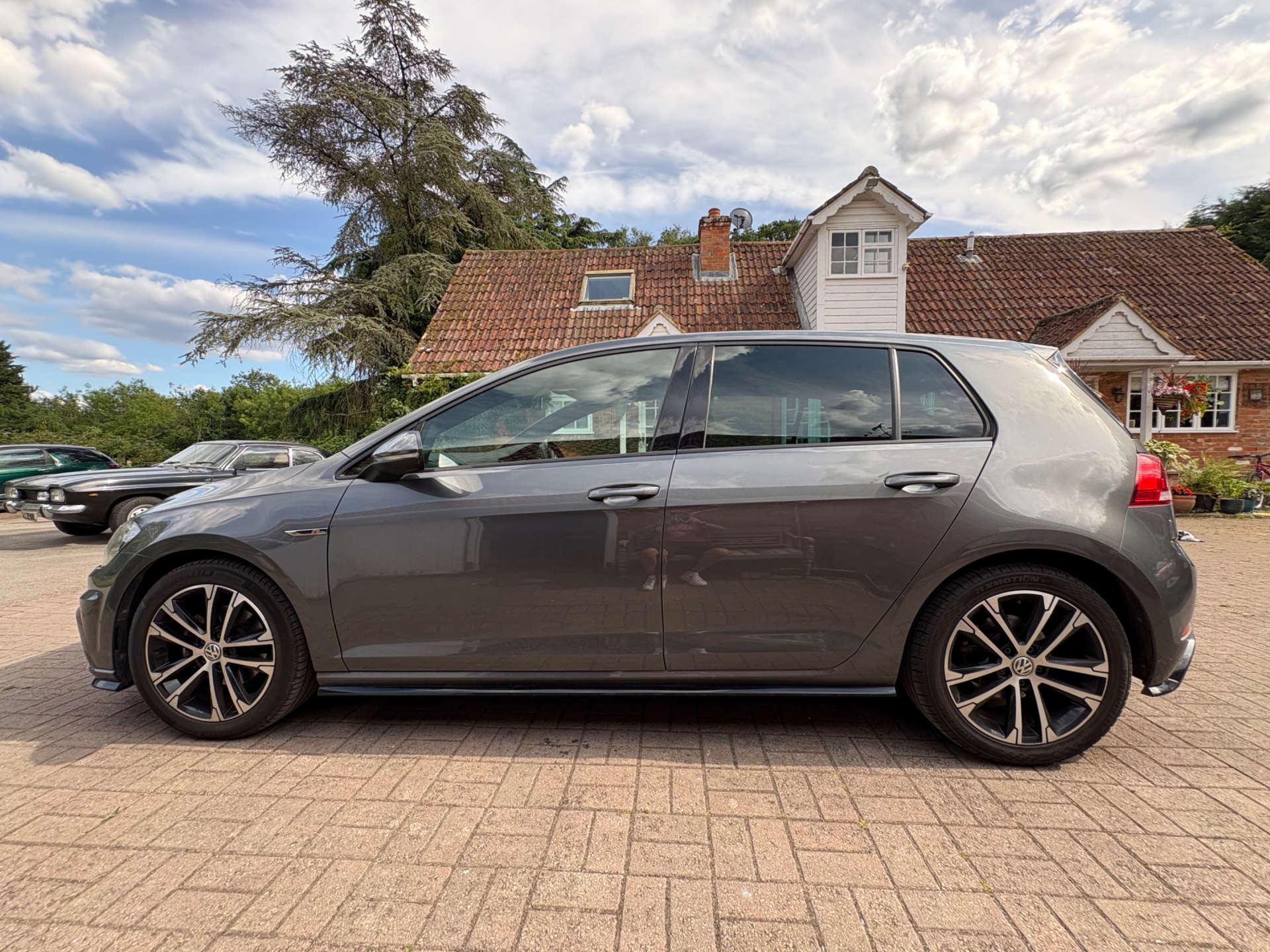VOLKSWAGEN GOLF 1.5 Golf R-Line TSi Evo Semi-Auto 5dr #47