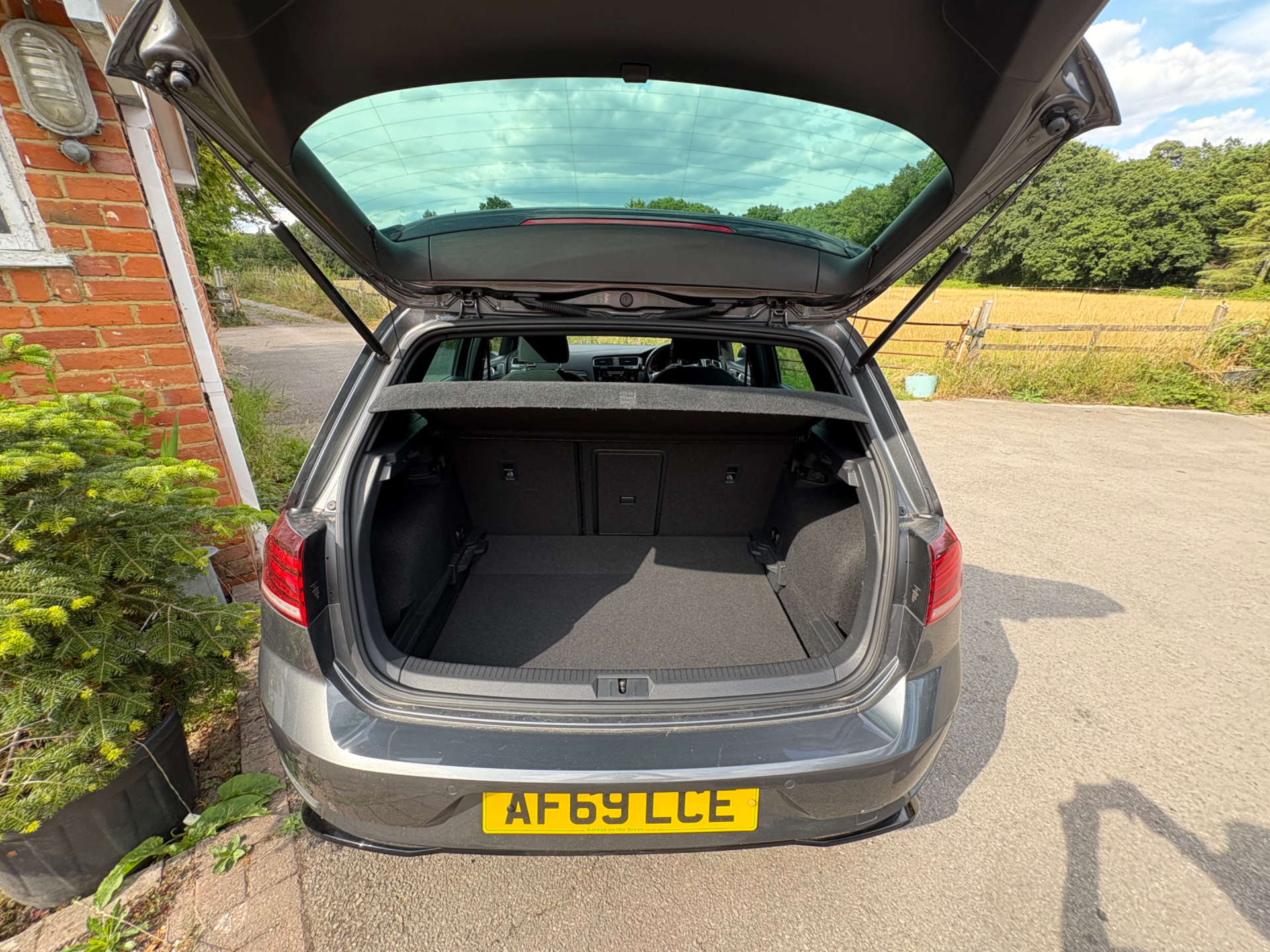 VOLKSWAGEN GOLF 1.5 Golf R-Line TSi Evo Semi-Auto 5dr #51