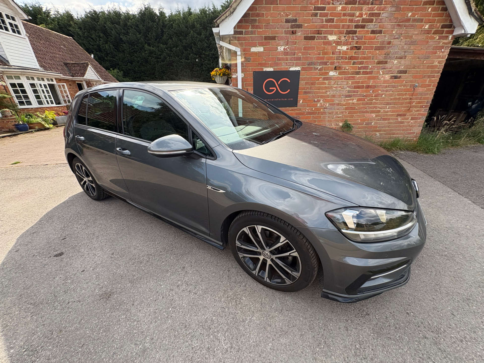 VOLKSWAGEN GOLF 1.5 Golf R-Line TSi Evo Semi-Auto 5dr #53