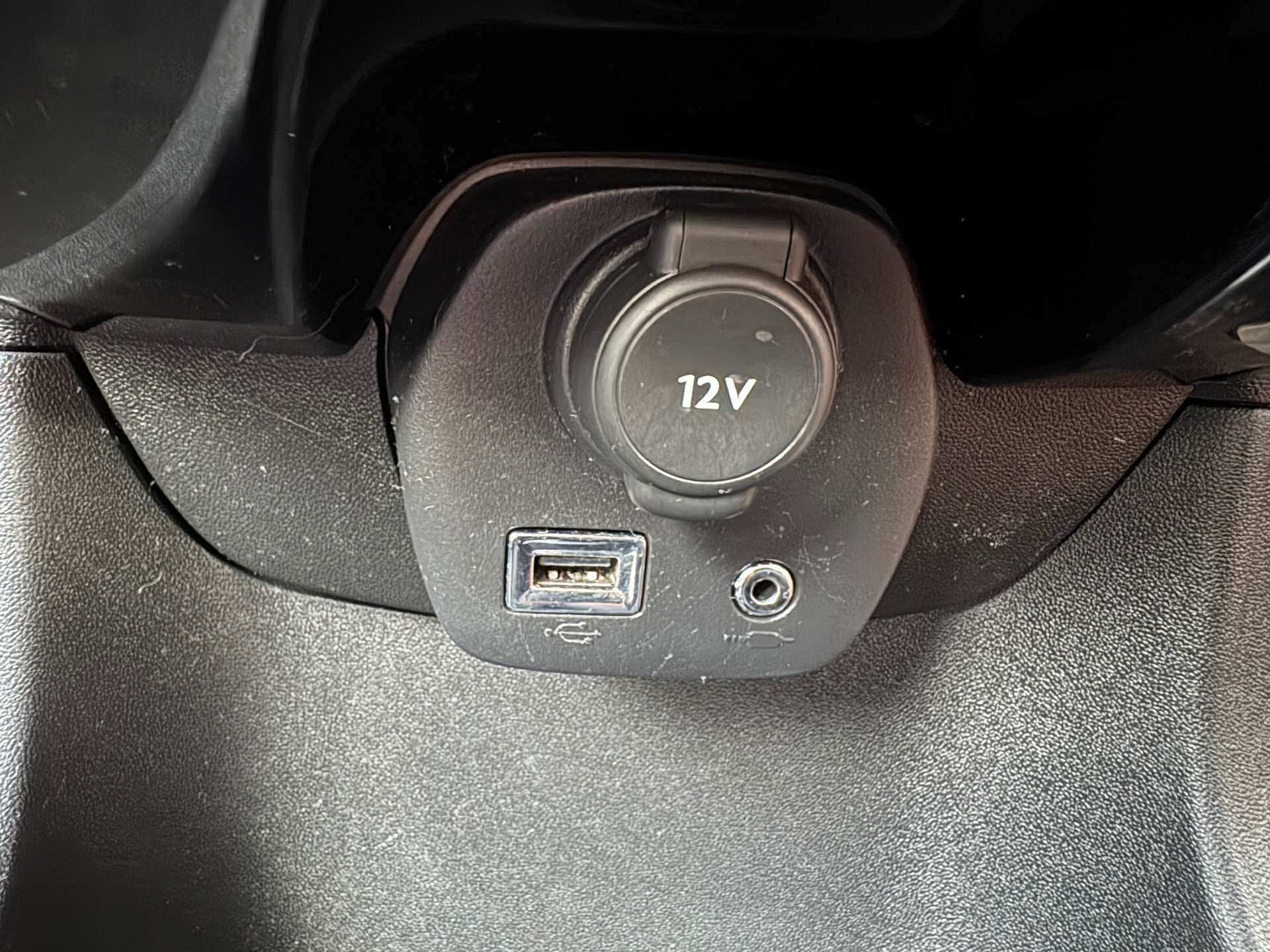 PEUGEOT 108 1.2 108 Allure 5dr #21