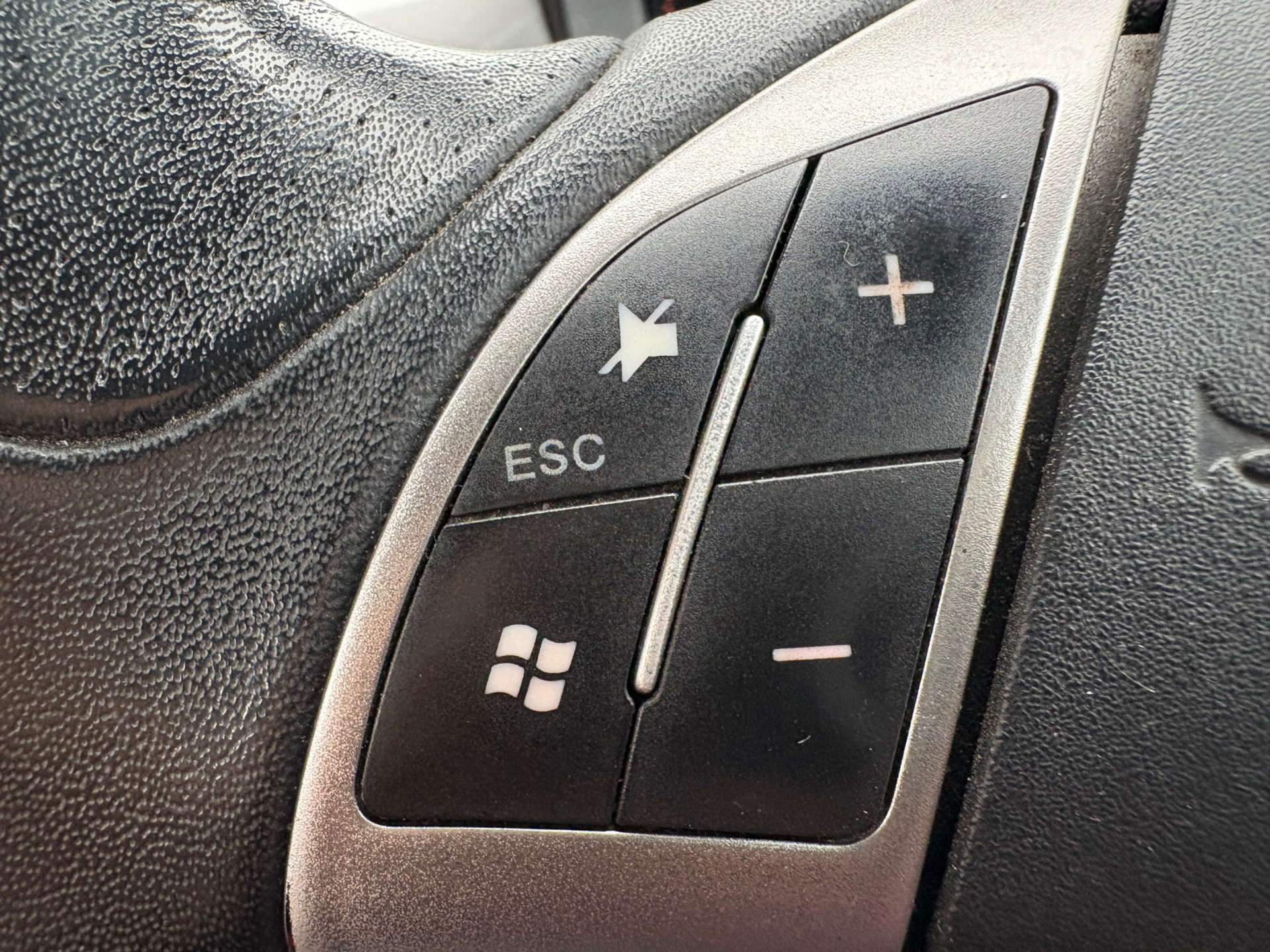 ABARTH 500C 1.4 T-Jet Convertible 2dr Petrol Manual Euro 5 (135 bhp) #24