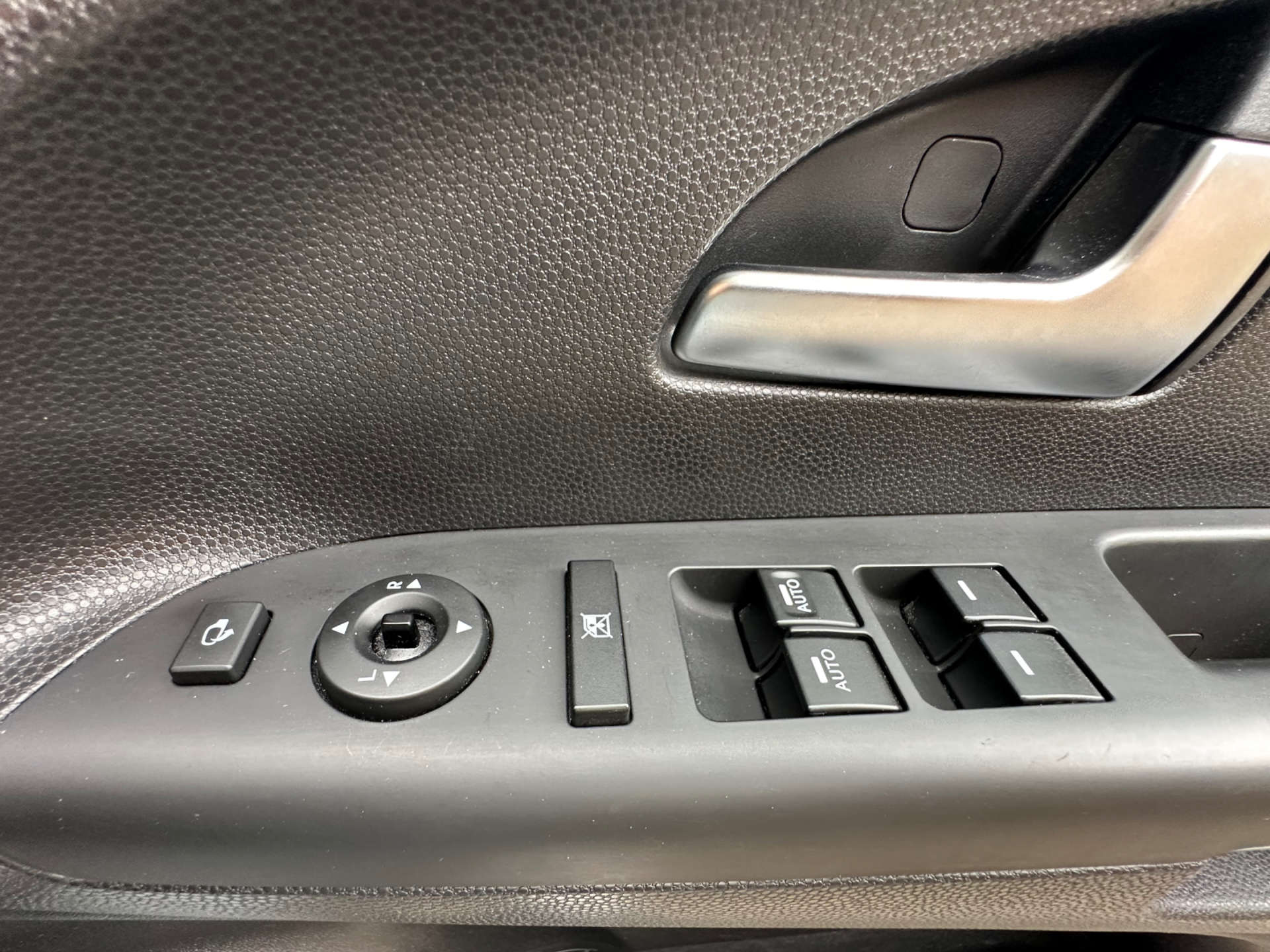 KIA VENGA 1.6 Venga 2 Auto 5dr #17