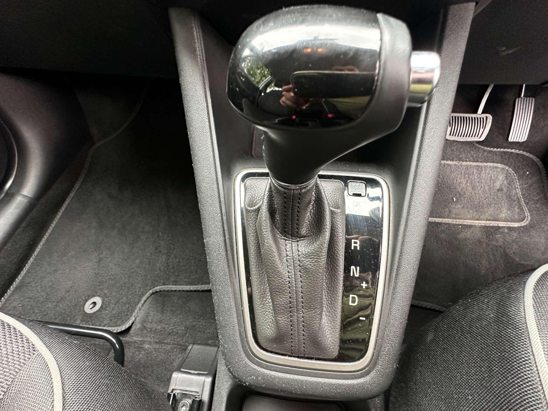 KIA VENGA 1.6 Venga 2 Auto 5dr #22