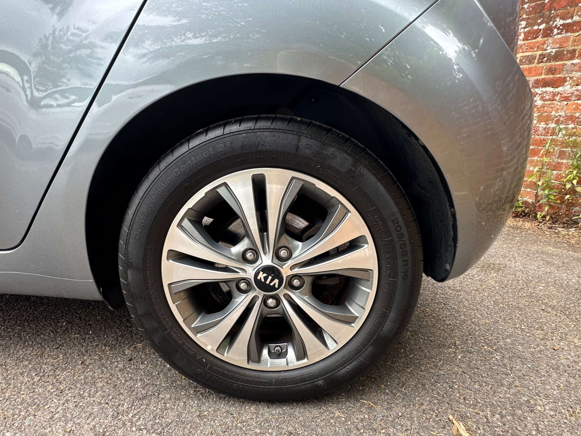 KIA VENGA 1.6 Venga 2 Auto 5dr #24