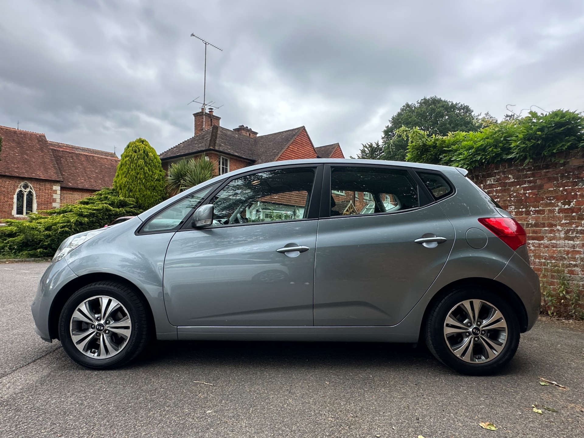 KIA VENGA 1.6 Venga 2 Auto 5dr #31