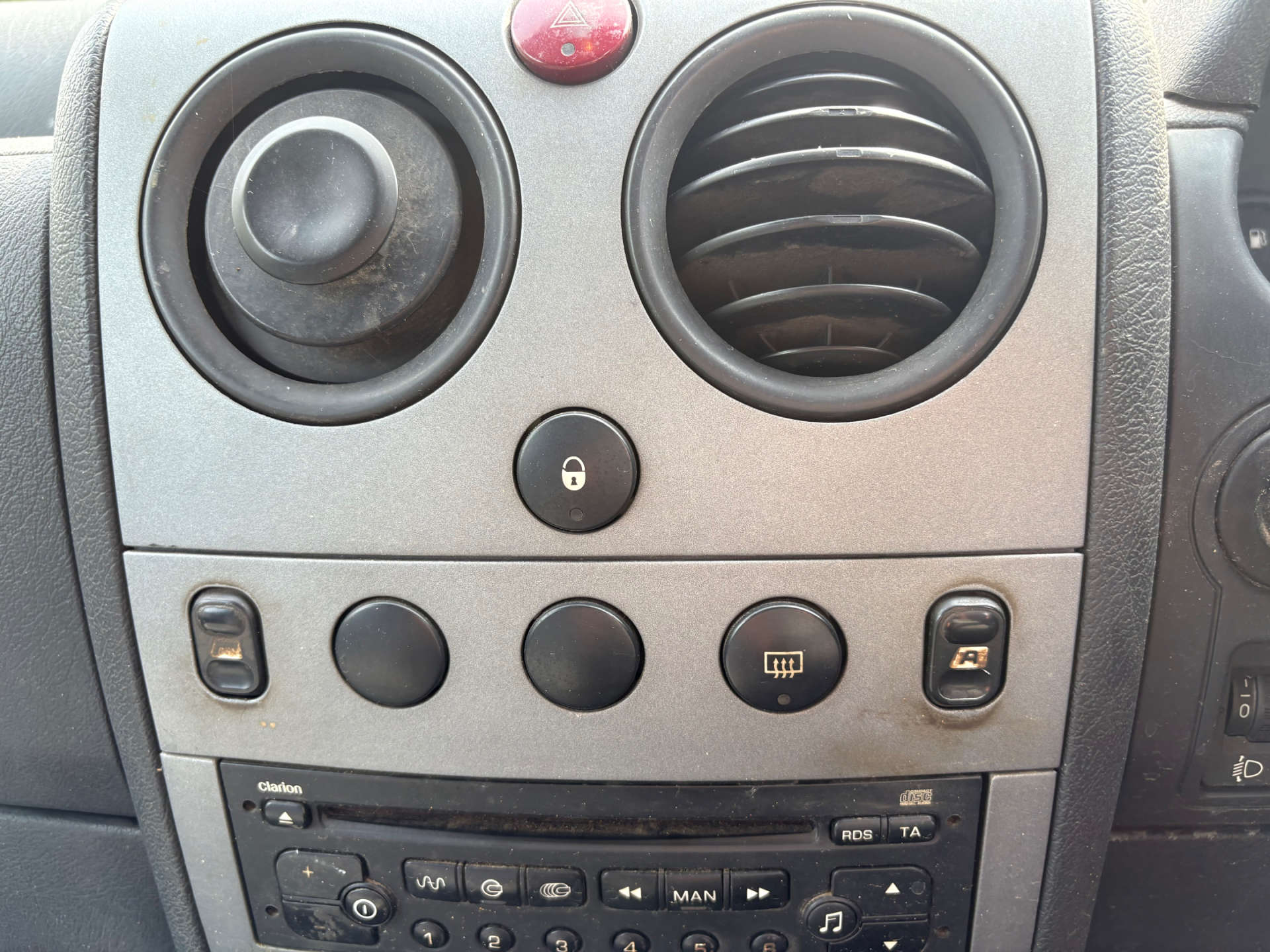 CITROEN BERLINGO VAN 1.6 Berlingo 600 HDi Enterprise 92 #15