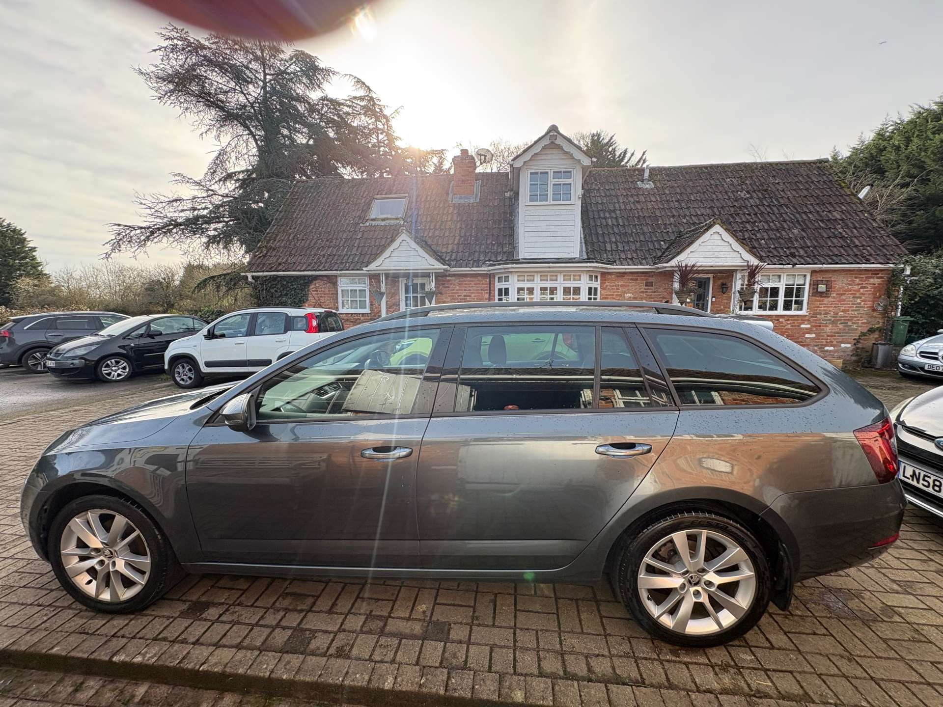 SKODA OCTAVIA 2.0 Octavia SE L TDI Semi-Auto 5dr #29