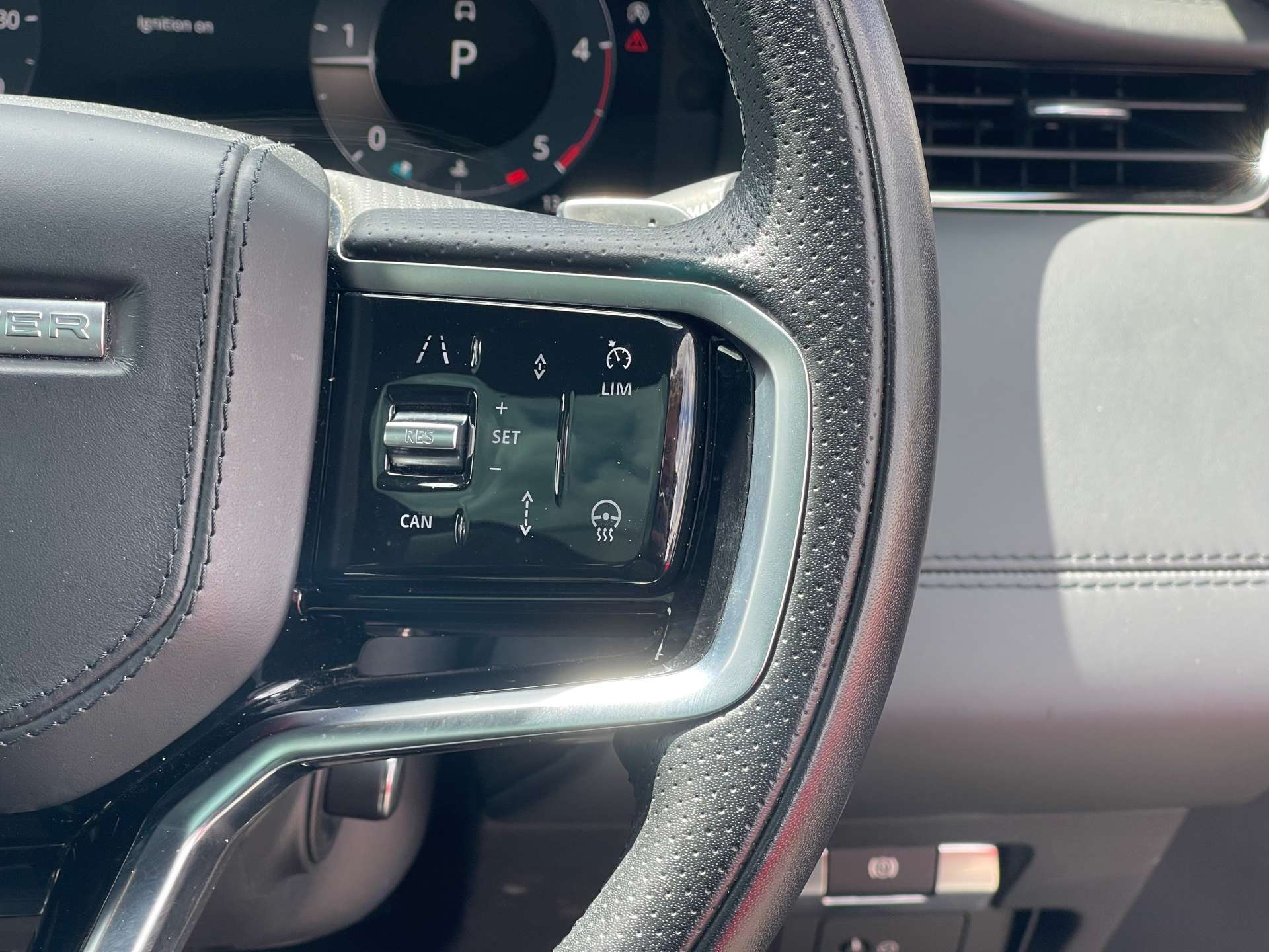 Range Rover Evoque photo 29