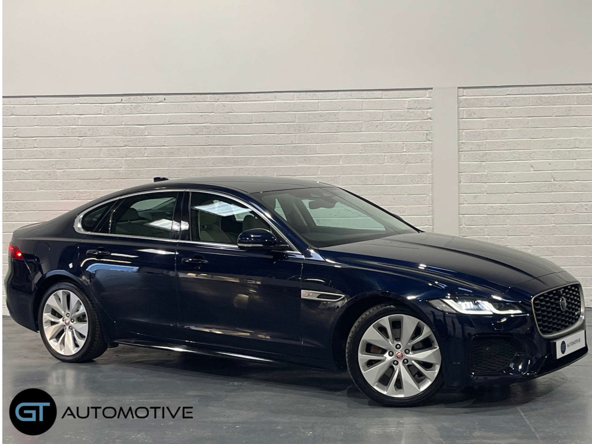 2021 Jaguar XF