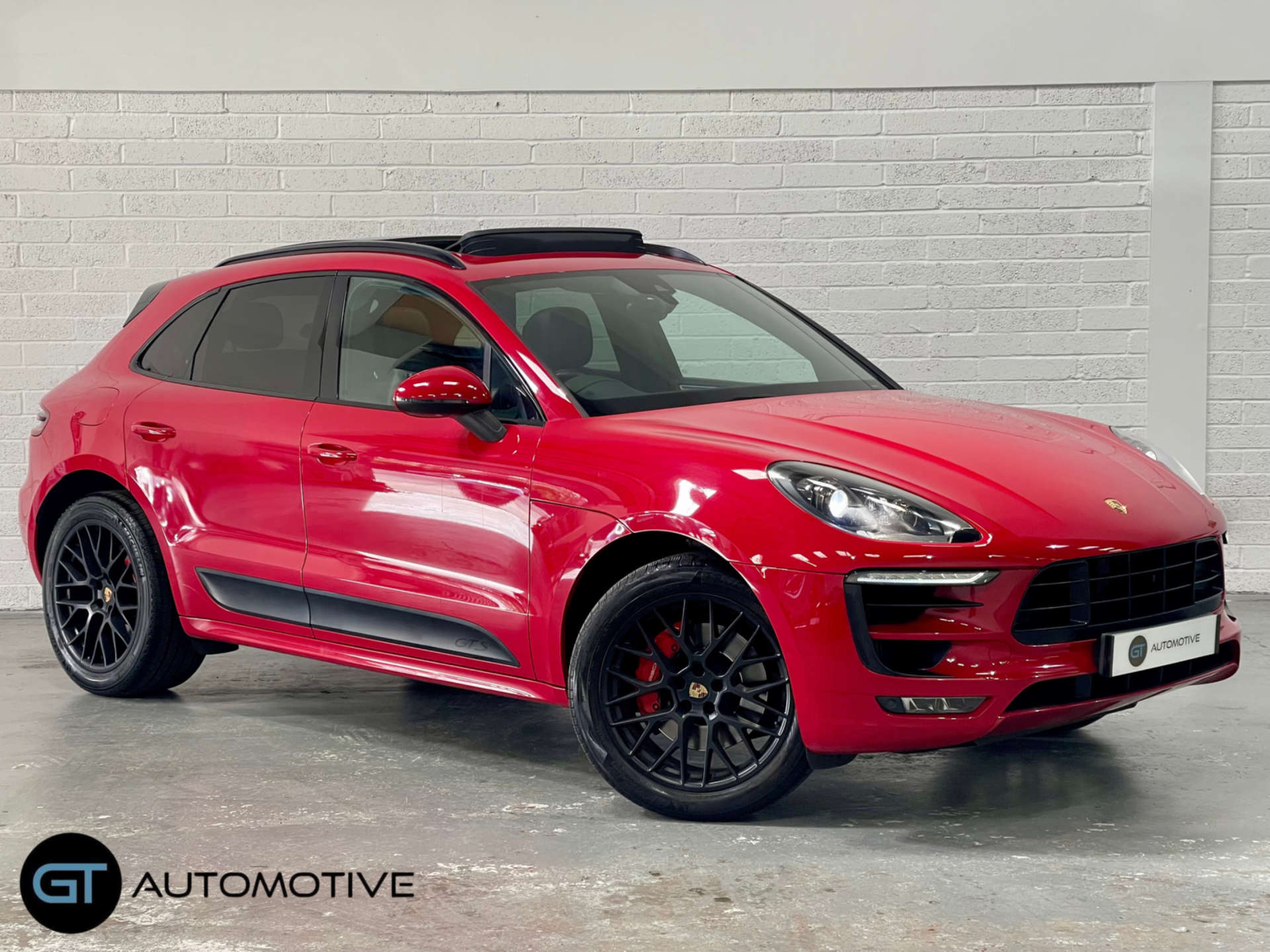 Macan 3.0 Macan GTS Semi-Auto 4WD 5dr Main Image