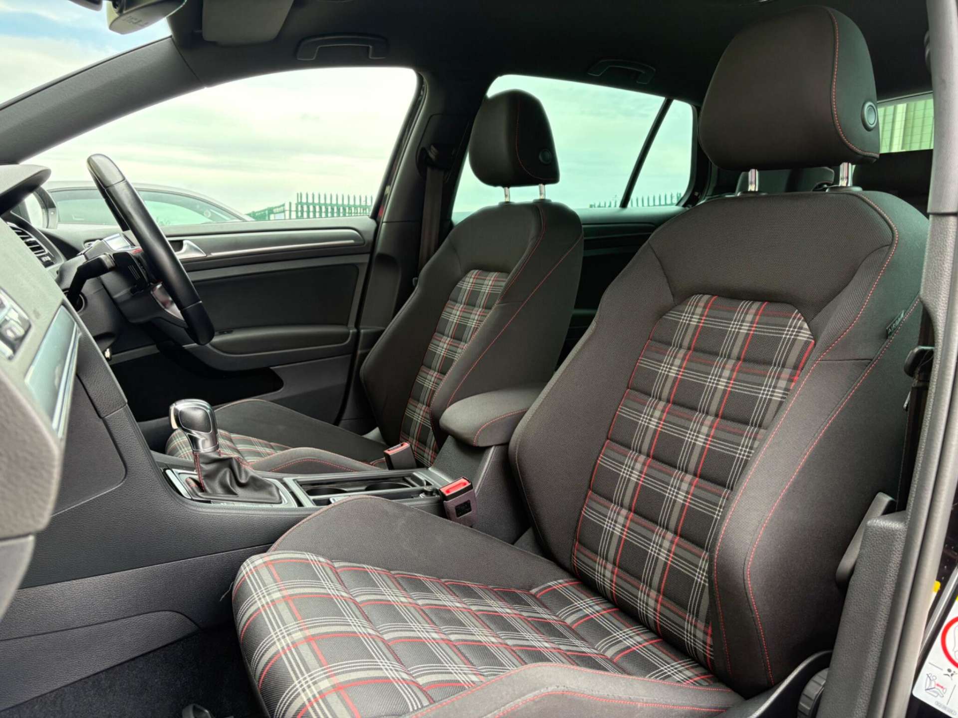 VOLKSWAGEN GOLF 2.0 TSI GTI Performance DSG Euro 6 (s/s) 5dr #12