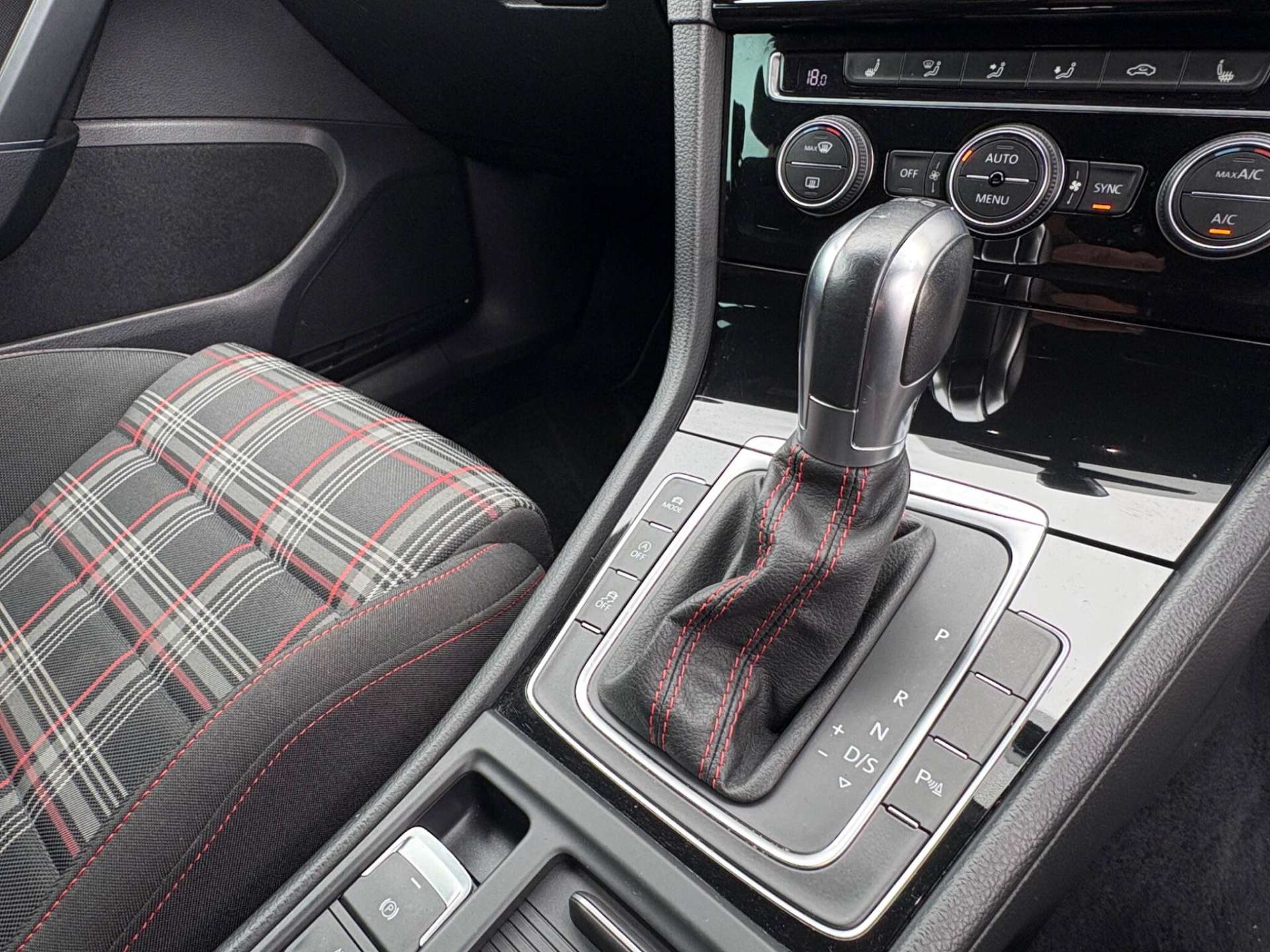 VOLKSWAGEN GOLF 2.0 TSI GTI Performance DSG Euro 6 (s/s) 5dr #14