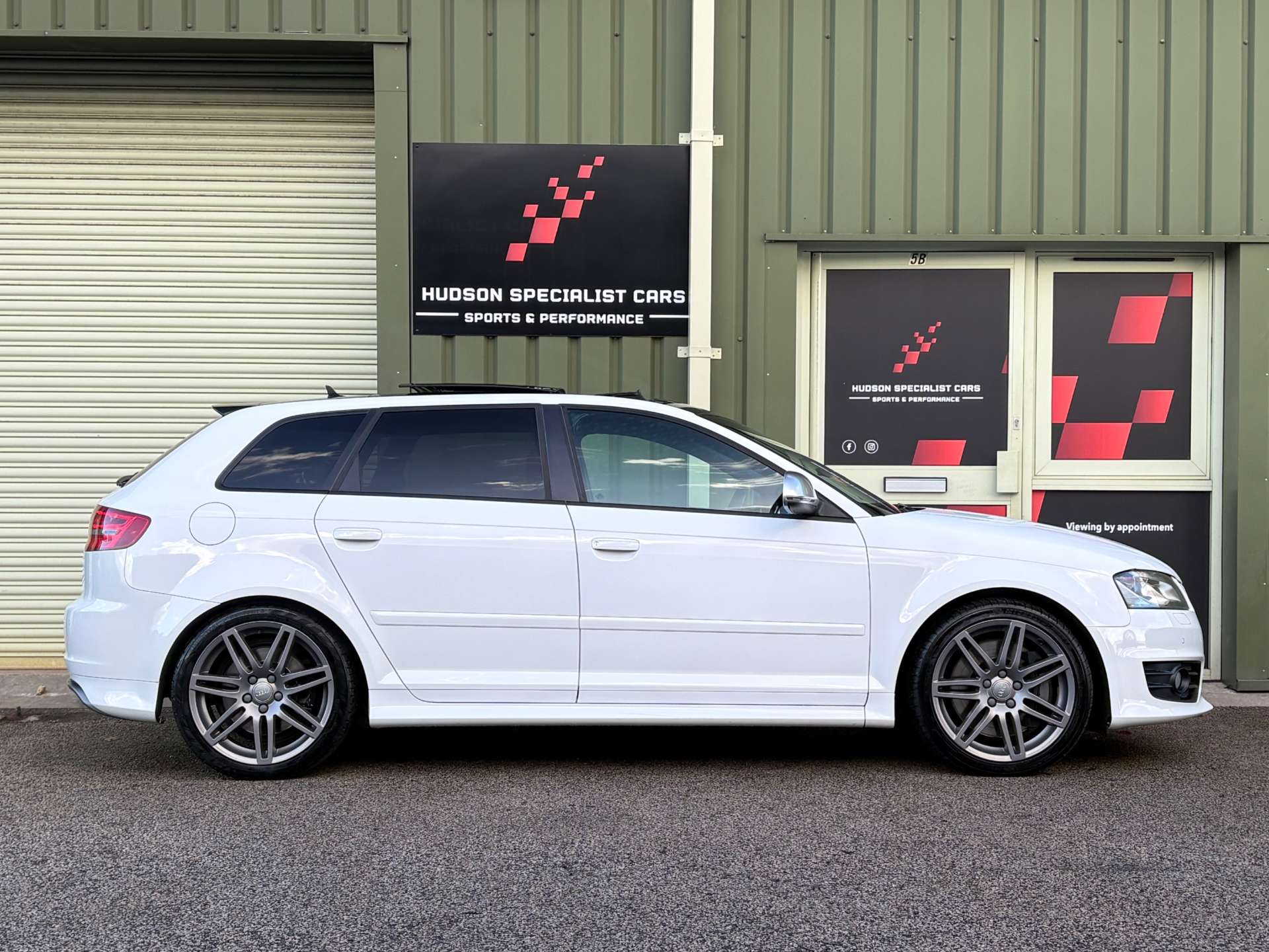 AUDI S3 2.0 TFSI Black Edition Sportback 5dr Petrol S Tronic quattro Euro 4 (265 ps) #2
