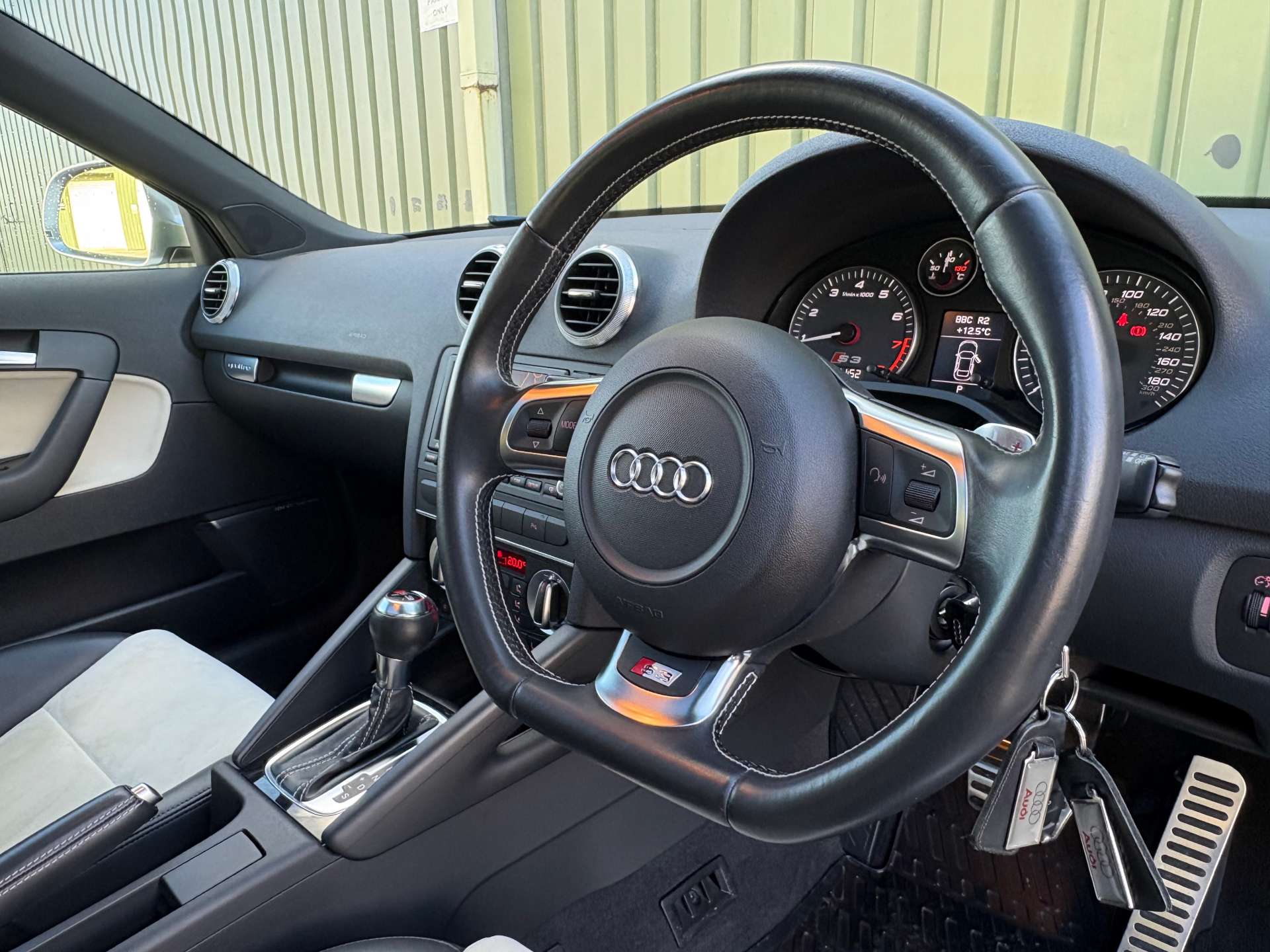AUDI S3 2.0 TFSI Black Edition Sportback 5dr Petrol S Tronic quattro Euro 4 (265 ps) #25