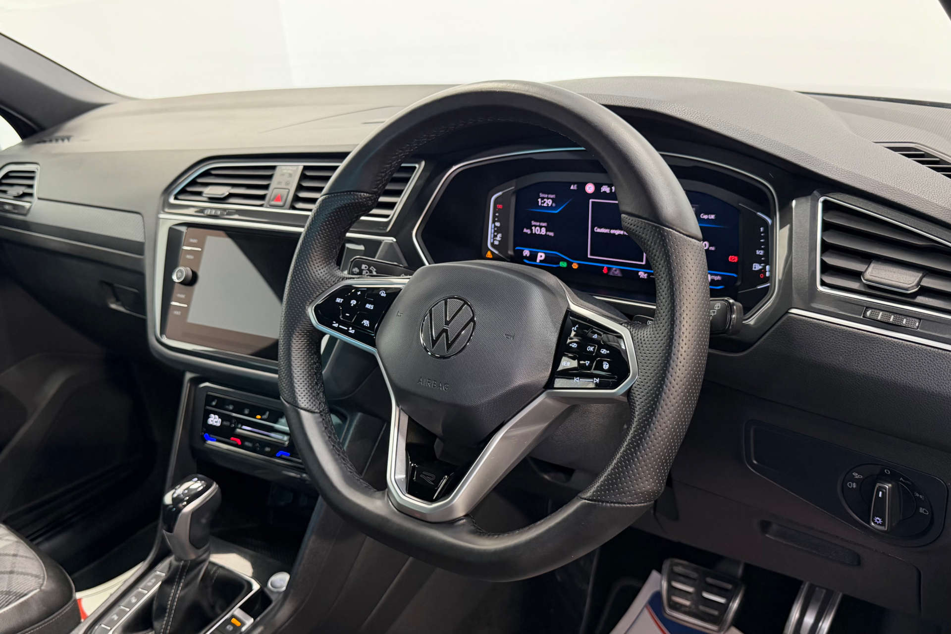 2021 Volkswagen TIGUAN 1.5 Tiguan R-Line TSi Semi-Auto 5dr - vehicle photo 19 for sale on PureCar