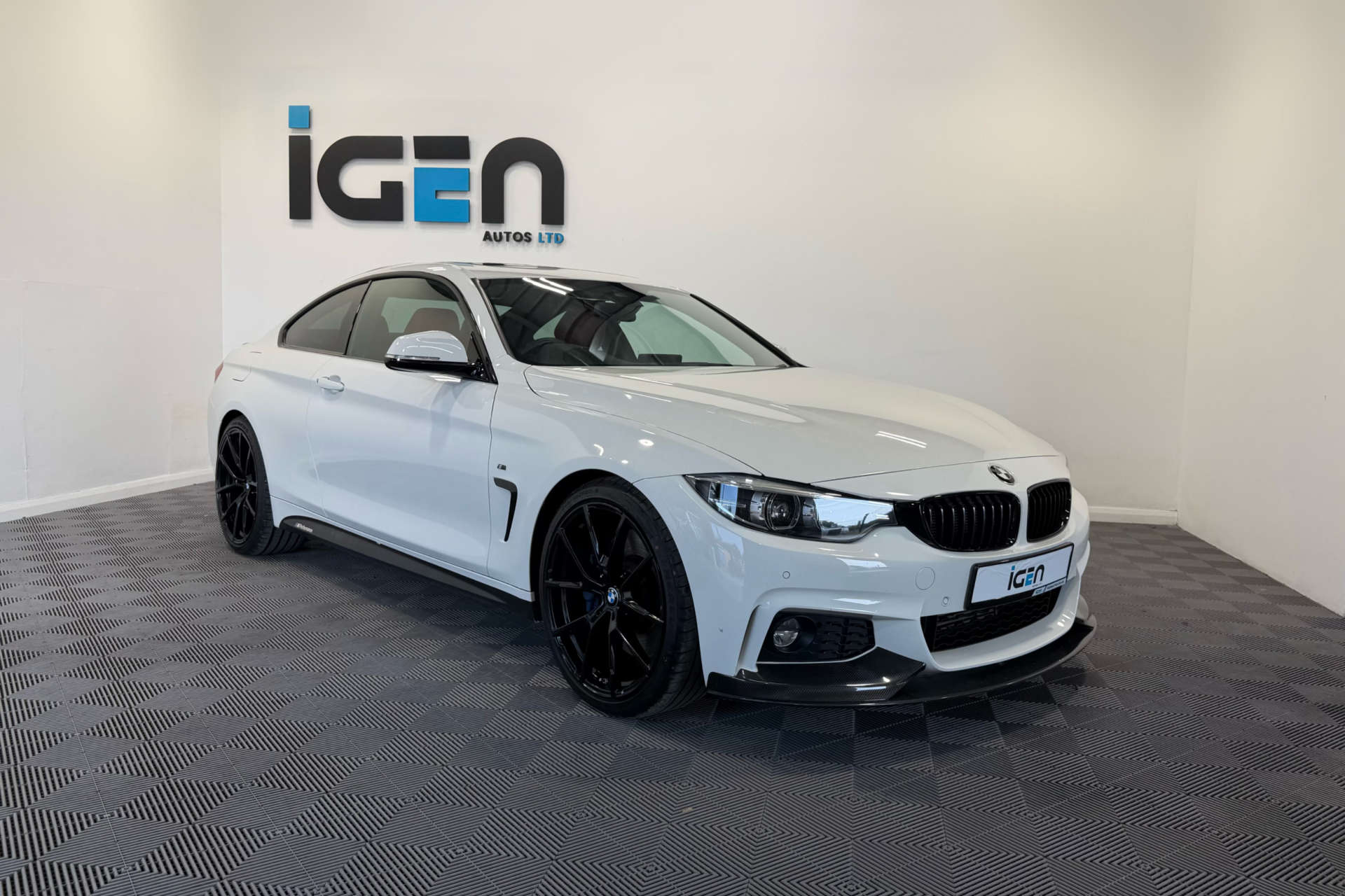 2018 BMW 4 SERIES 3.0 430d M Sport Auto 2dr - vehicle photo 3 for sale on PureCar