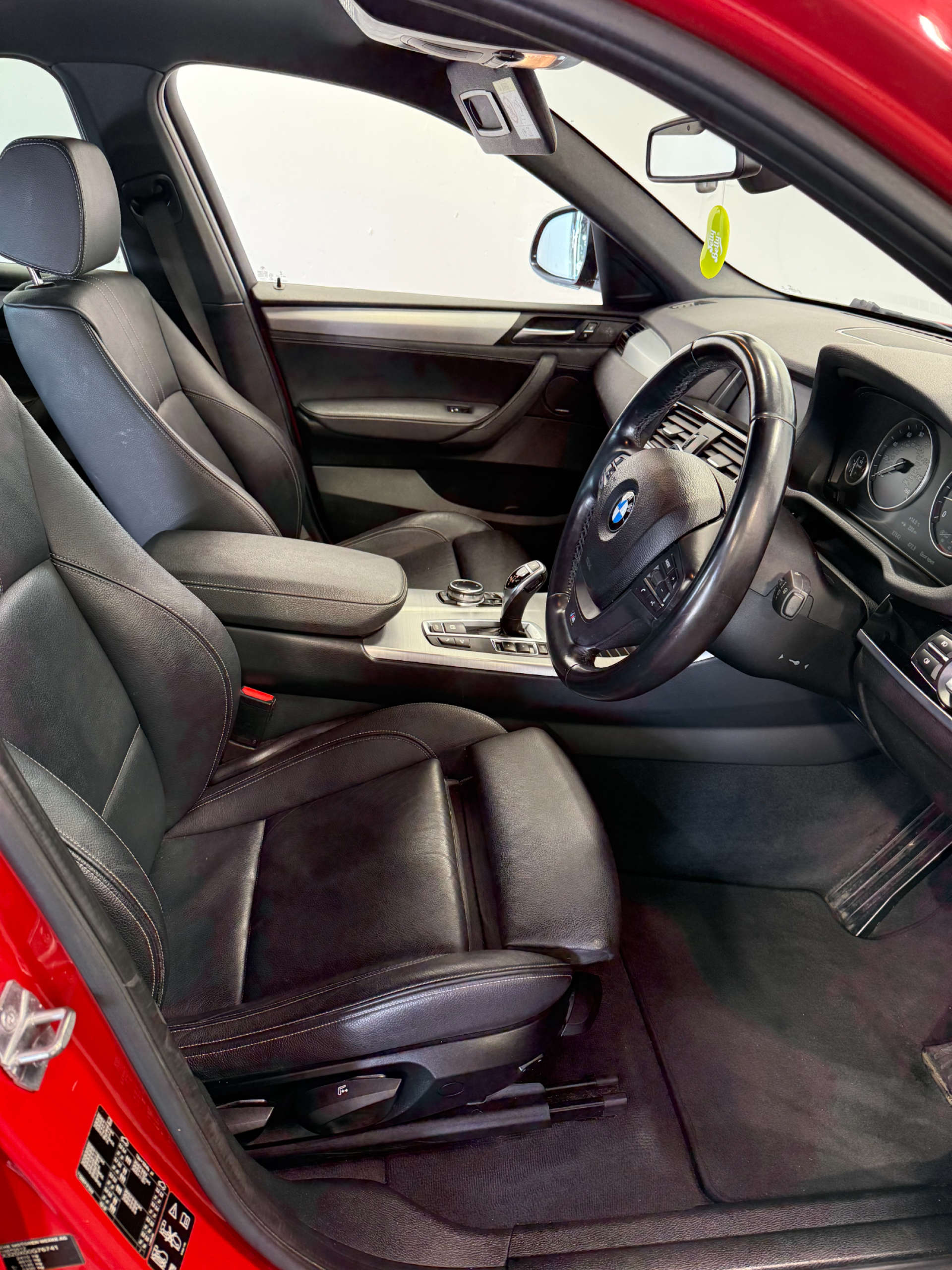 2015 BMW X4 3.0 X4 xDrive 30d M Sport Auto 4WD 5dr - vehicle photo 14 for sale on PureCar