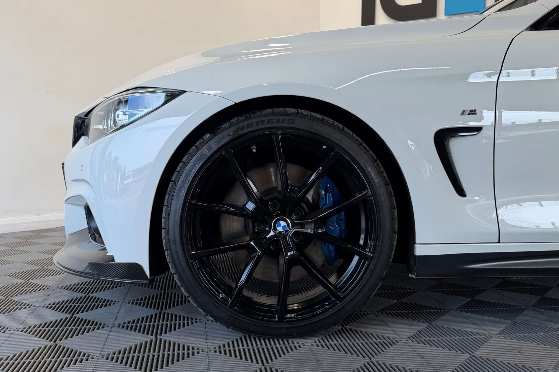 2018 BMW 4 SERIES 3.0 430d M Sport Auto 2dr - vehicle photo 10 for sale on PureCar