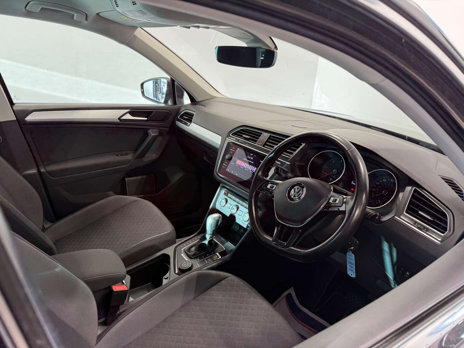 2020 Volkswagen TIGUAN 2.0 Tiguan Match TDI 4Motion Semi-Auto 4WD 5dr - vehicle photo 10 for sale on PureCar