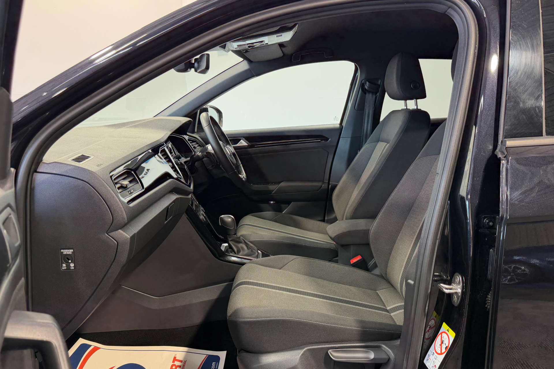 2022 Volkswagen T-ROC 1.5 T-Roc Black Edition TSi Evo Semi-Auto 5dr - vehicle photo 13 for sale on PureCar