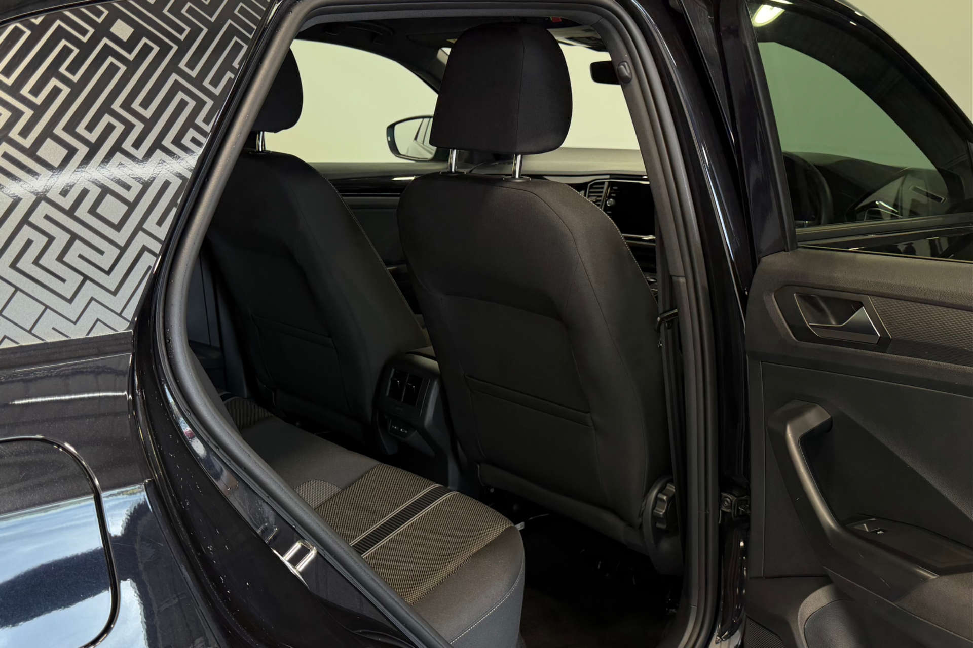 2022 Volkswagen T-ROC 1.5 T-Roc Black Edition TSi Evo Semi-Auto 5dr - vehicle photo 27 for sale on PureCar