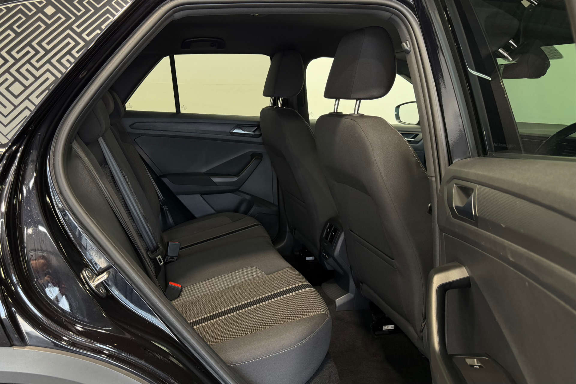 2022 Volkswagen T-ROC 1.5 T-Roc Black Edition TSi Evo Semi-Auto 5dr - vehicle photo 28 for sale on PureCar