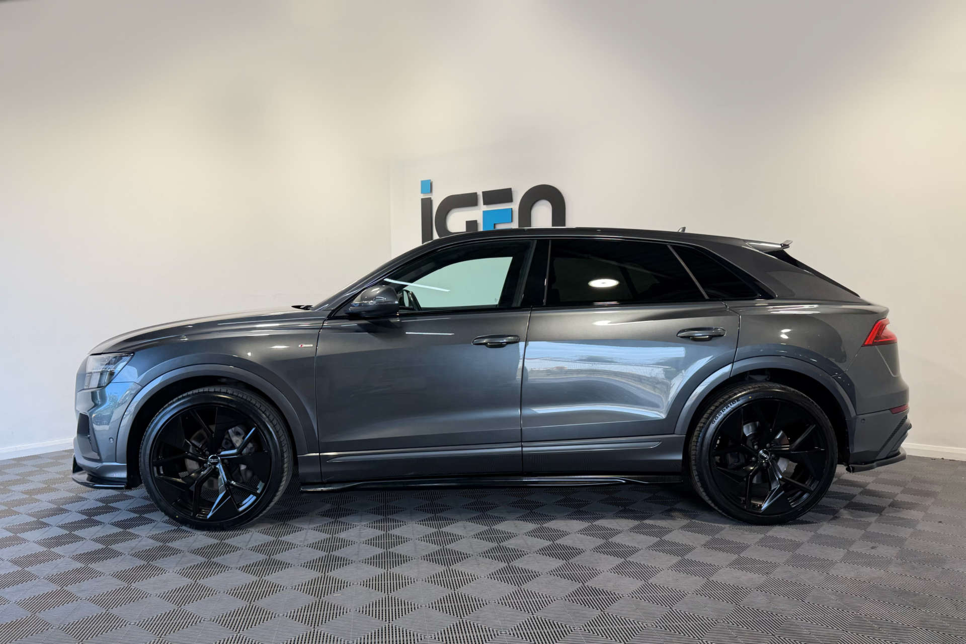 2019 Audi Q8 S Line - vehicle photo 4 for sale on PureCar