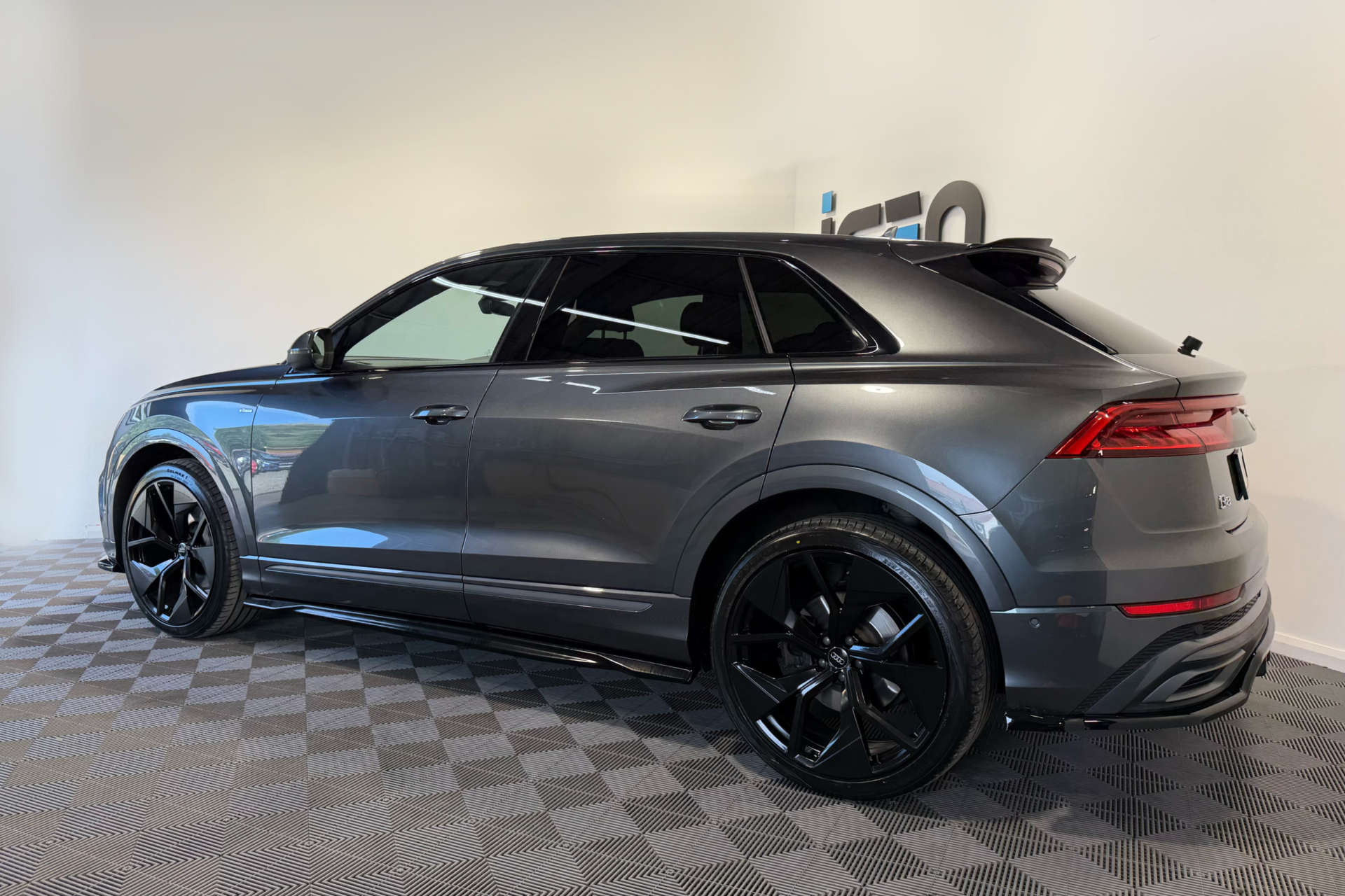 2019 Audi Q8 S Line - vehicle photo 6 for sale on PureCar