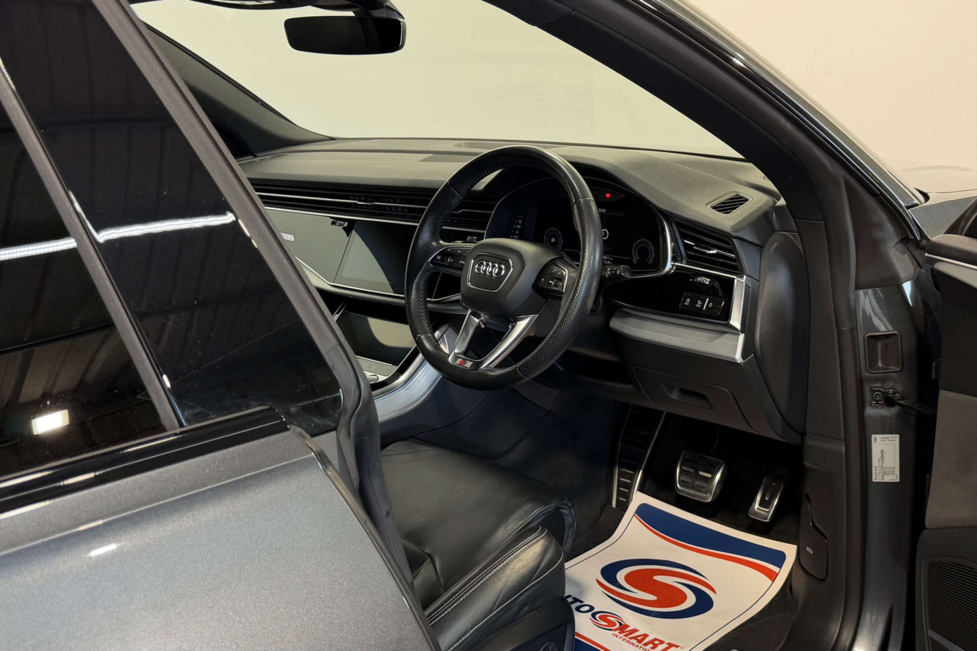 2019 Audi Q8 S Line - vehicle photo 16 for sale on PureCar