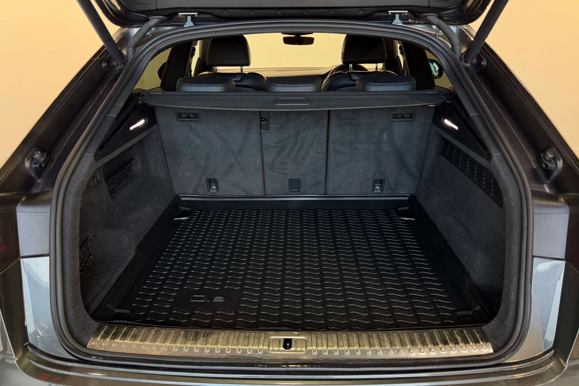 2019 Audi Q8 S Line - vehicle photo 33 for sale on PureCar