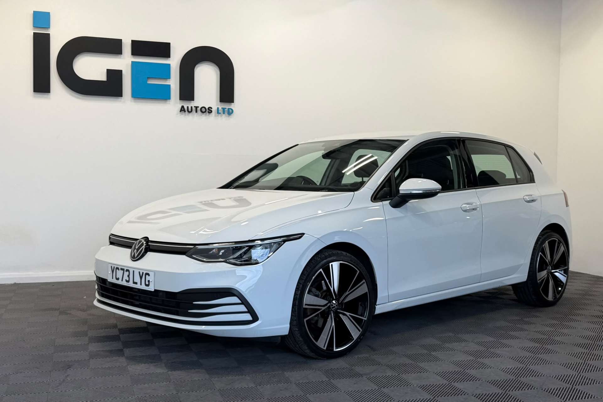 Volkswagen GOLF 2023
